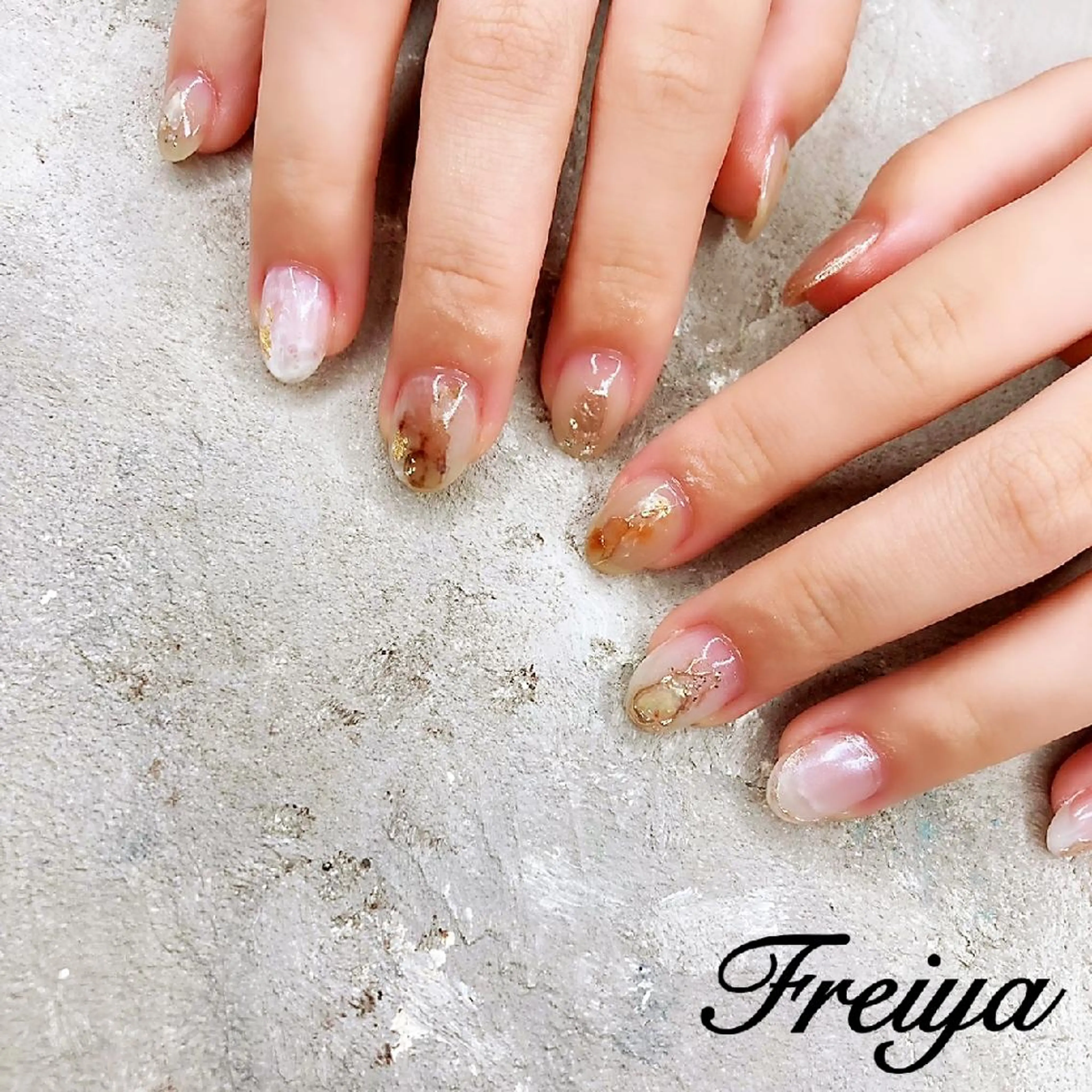 ネイル FREIYA所属・FREIYA マツエク、ネイルの眉毛・アイブロウイメージ