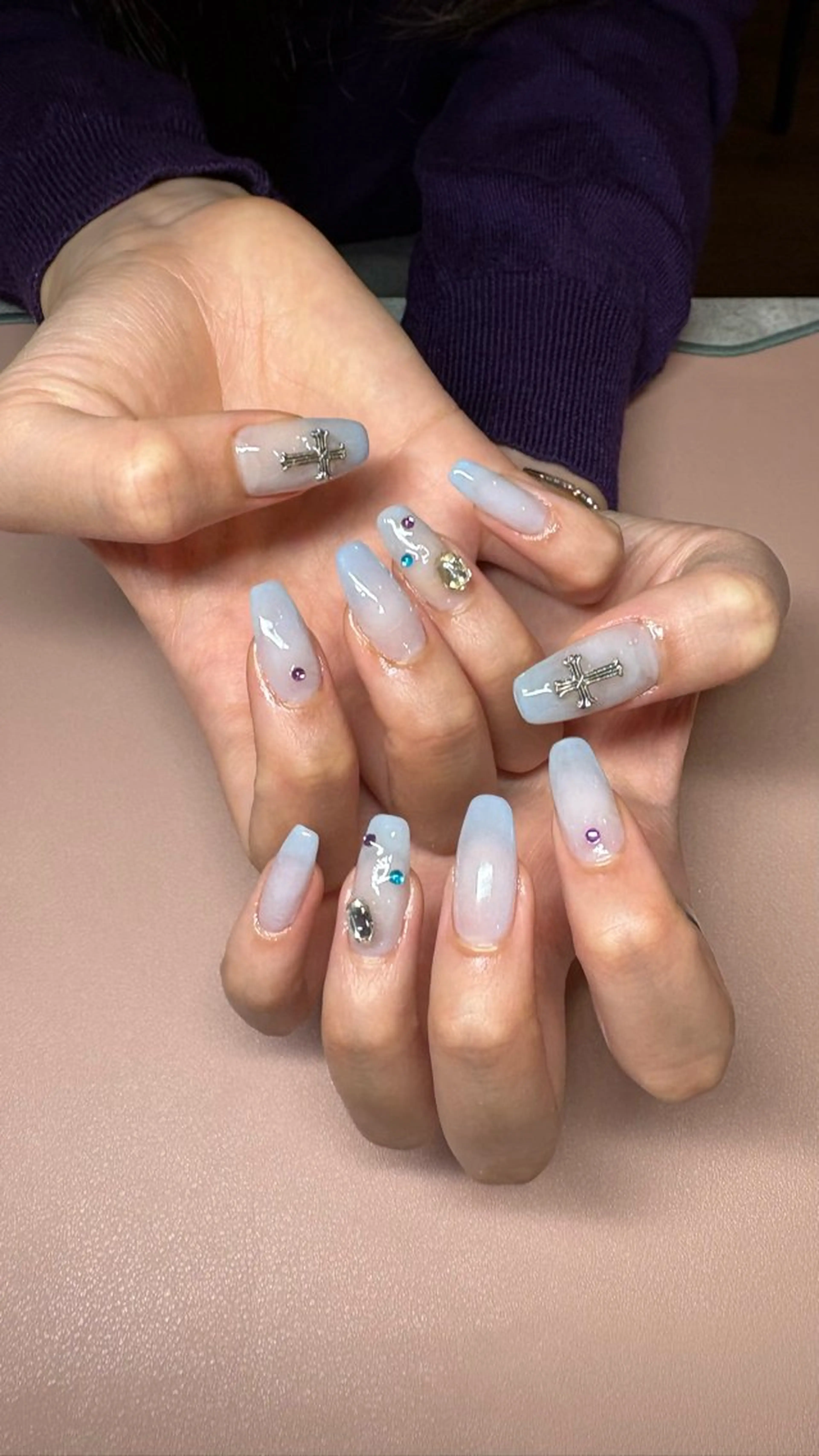 ネイル MAAPISNAIL所属・鬼澤 真凜のネイルデザイン