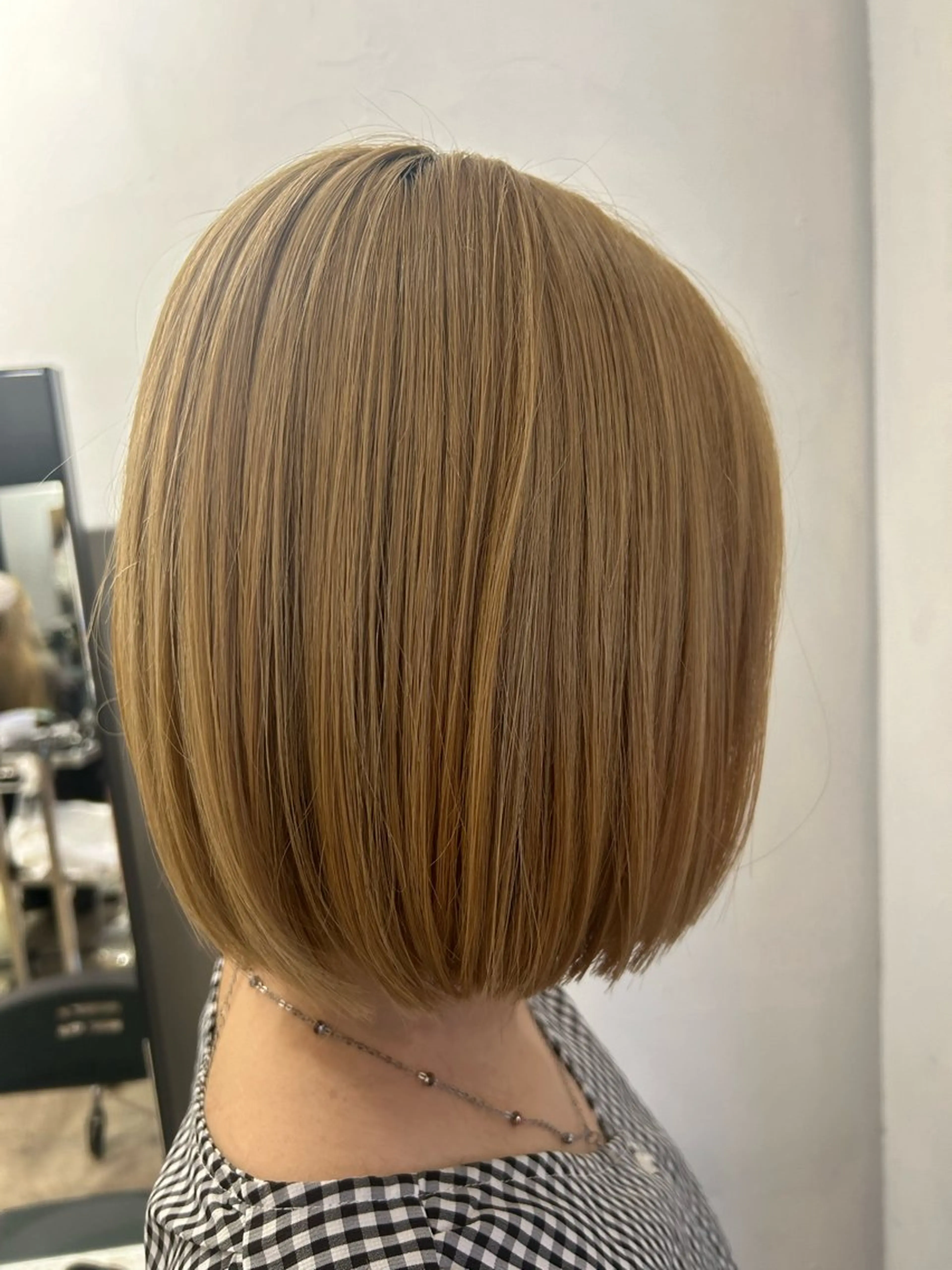 ショート IT by ALBUMあいりのヘアスタイル