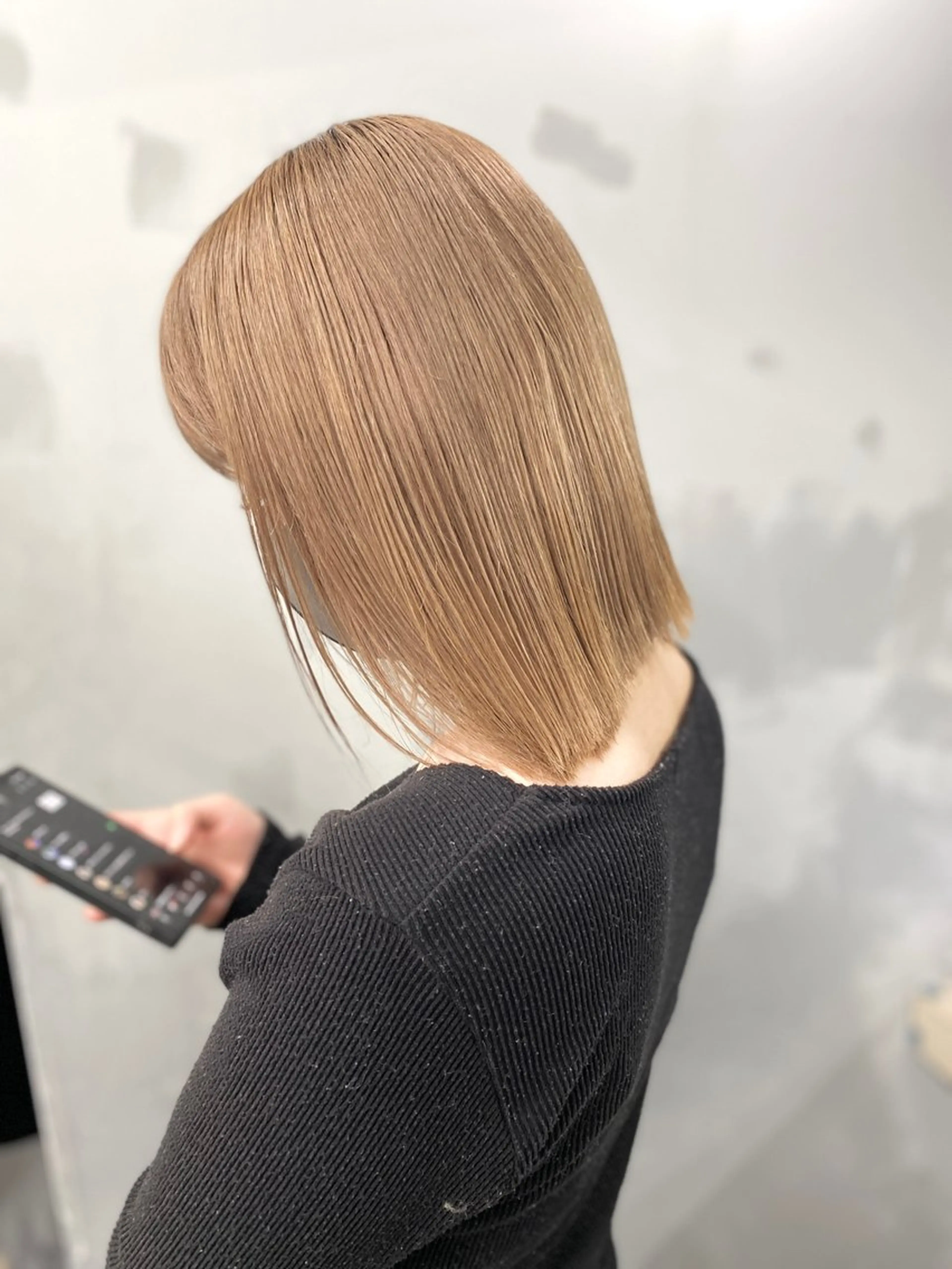 ミディアム カラー アディクシーカラー バレイヤージュ ベージュカラー ブリーチ デザインカラー カット ヘアカラー トリートメント レイヤーカット nude ヘア大和のヘアスタイル