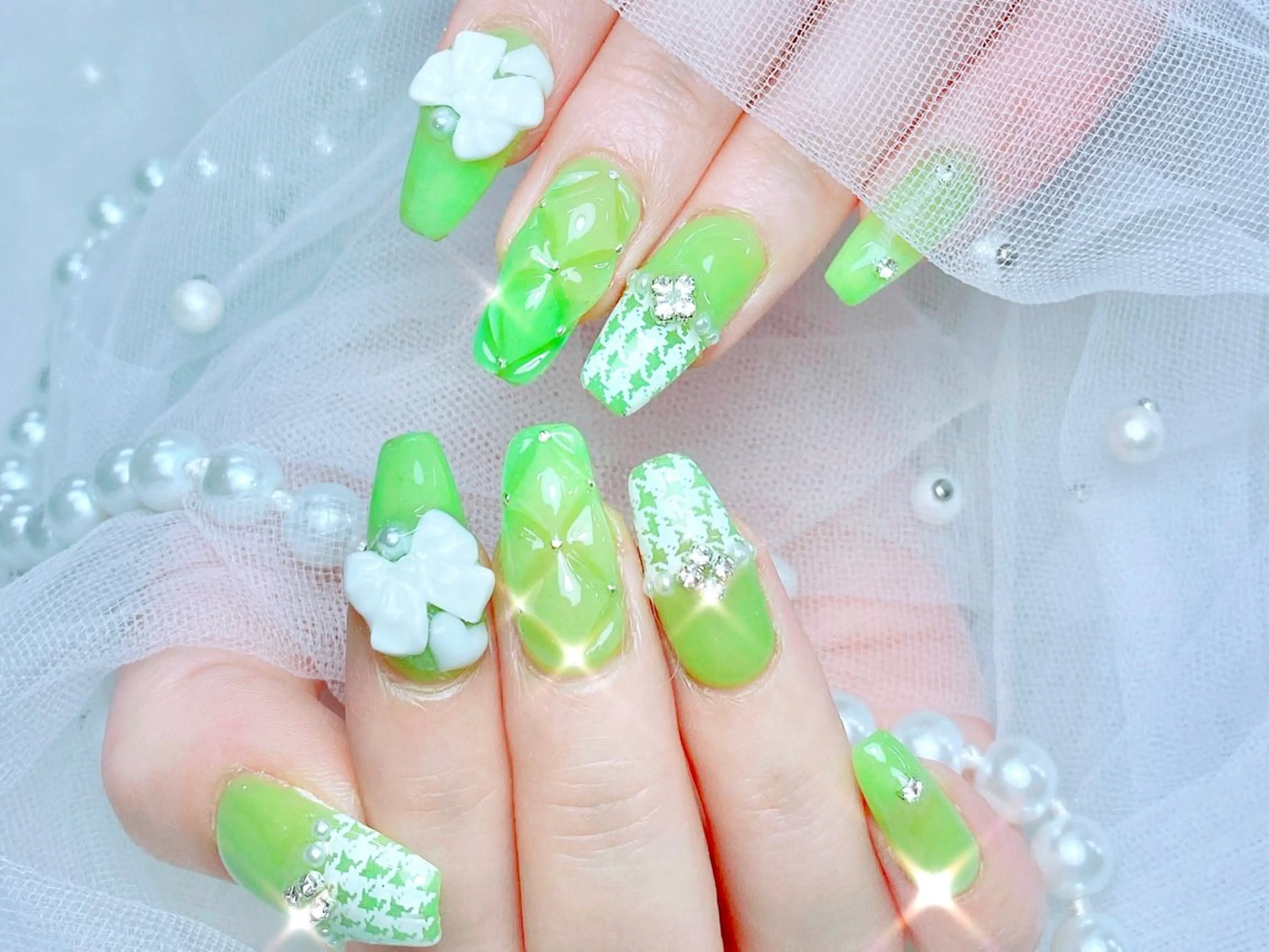 ネイル オーロラネイル チークネイル 長さ出し フットネイル フレンチネイル NaNa nailのネイルデザイン