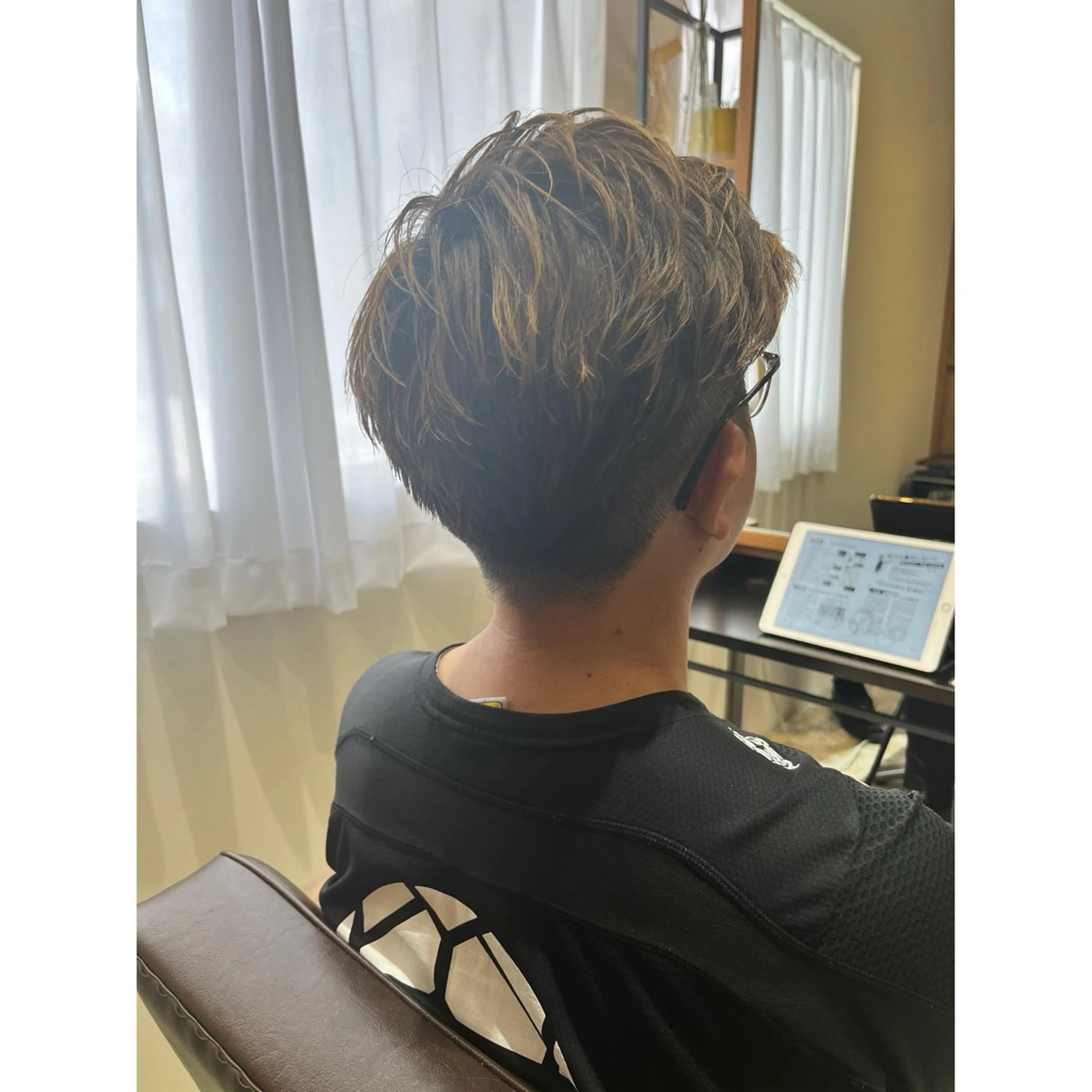 ショート カット 喜友名洸季 anoneのヘアスタイル
