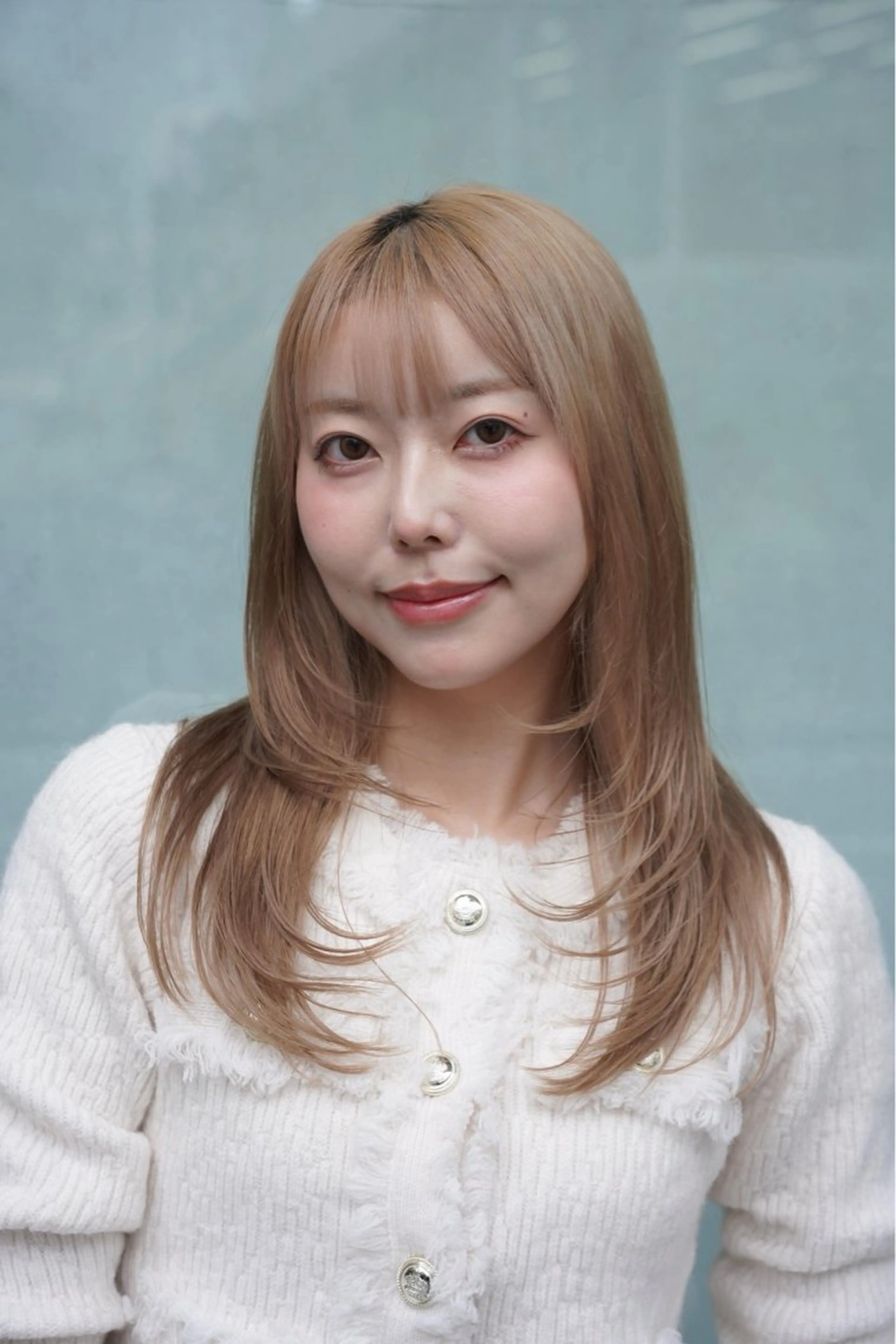 セミロング レイヤーカット カット トリートメント 石塚 瑛里菜のヘアスタイル