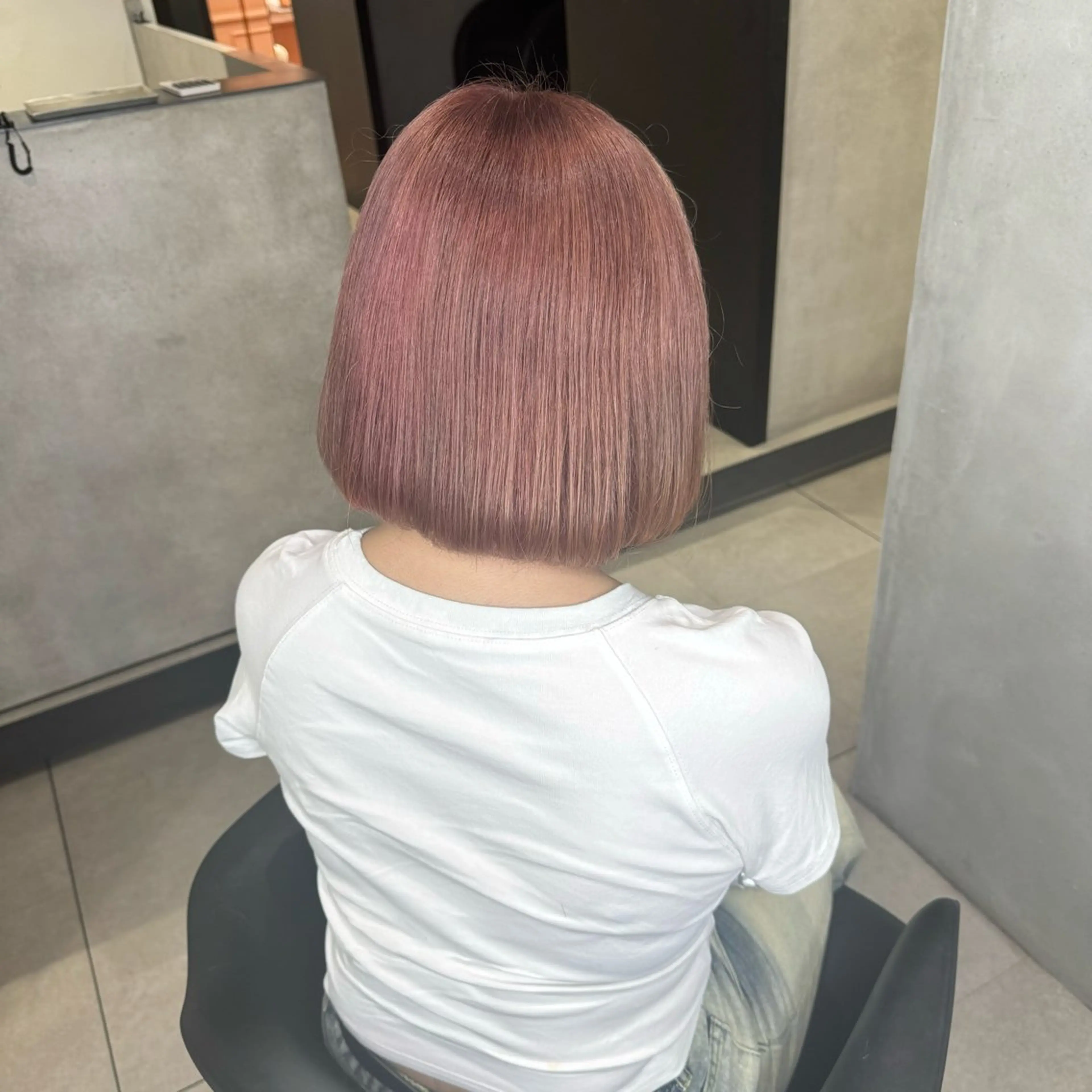 カラー ブリーチ ピンクカラー ヘアカラー 大阪 梅田/ ハイトーン/エクステのヘアスタイル