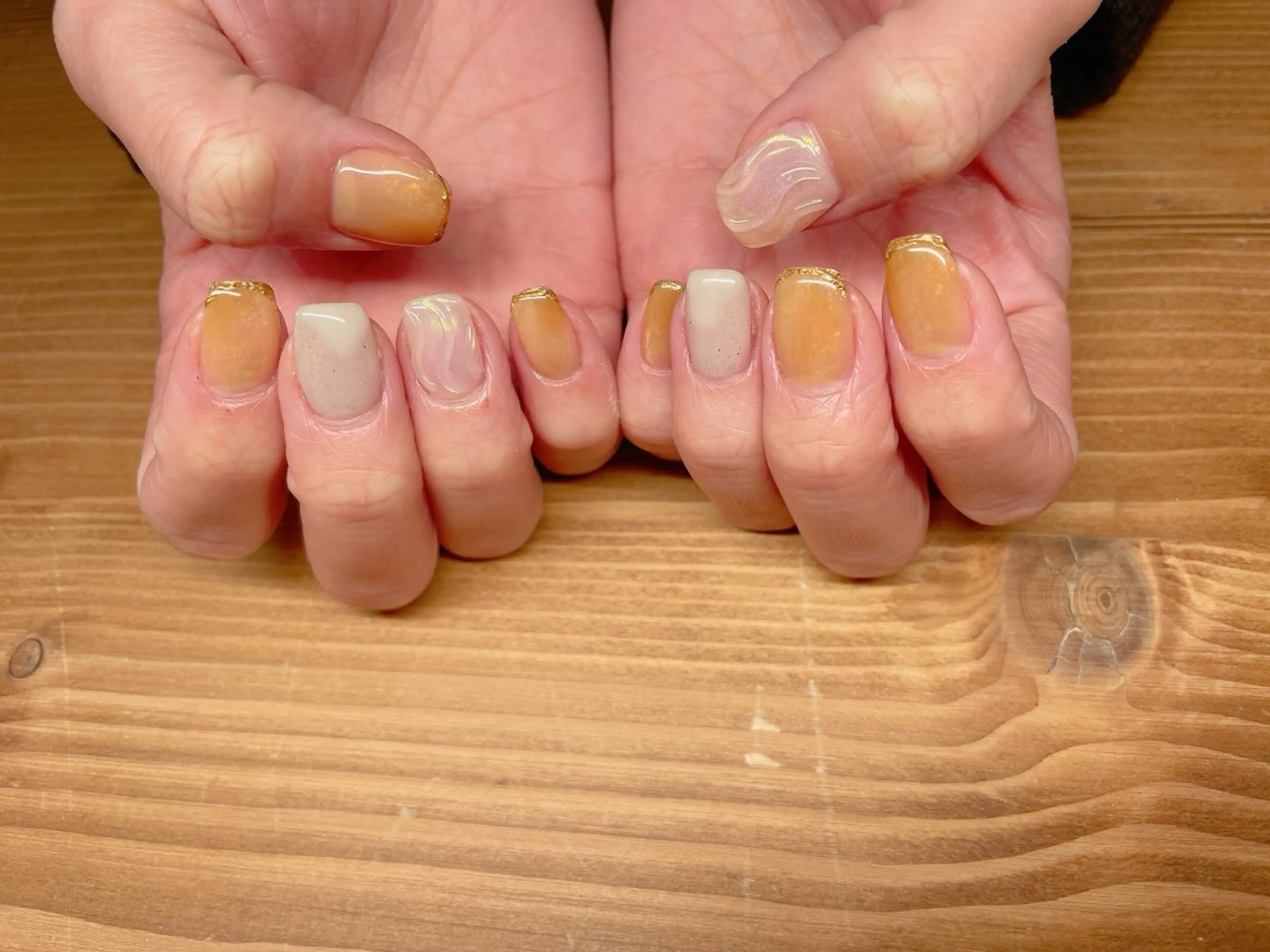 ネイル オーロラネイル 桜ネイル フラッシュネイル フラワーネイル ジェルネイル nailroom  OHANA所属・nailroom OHANA🌴のネイルデザイン