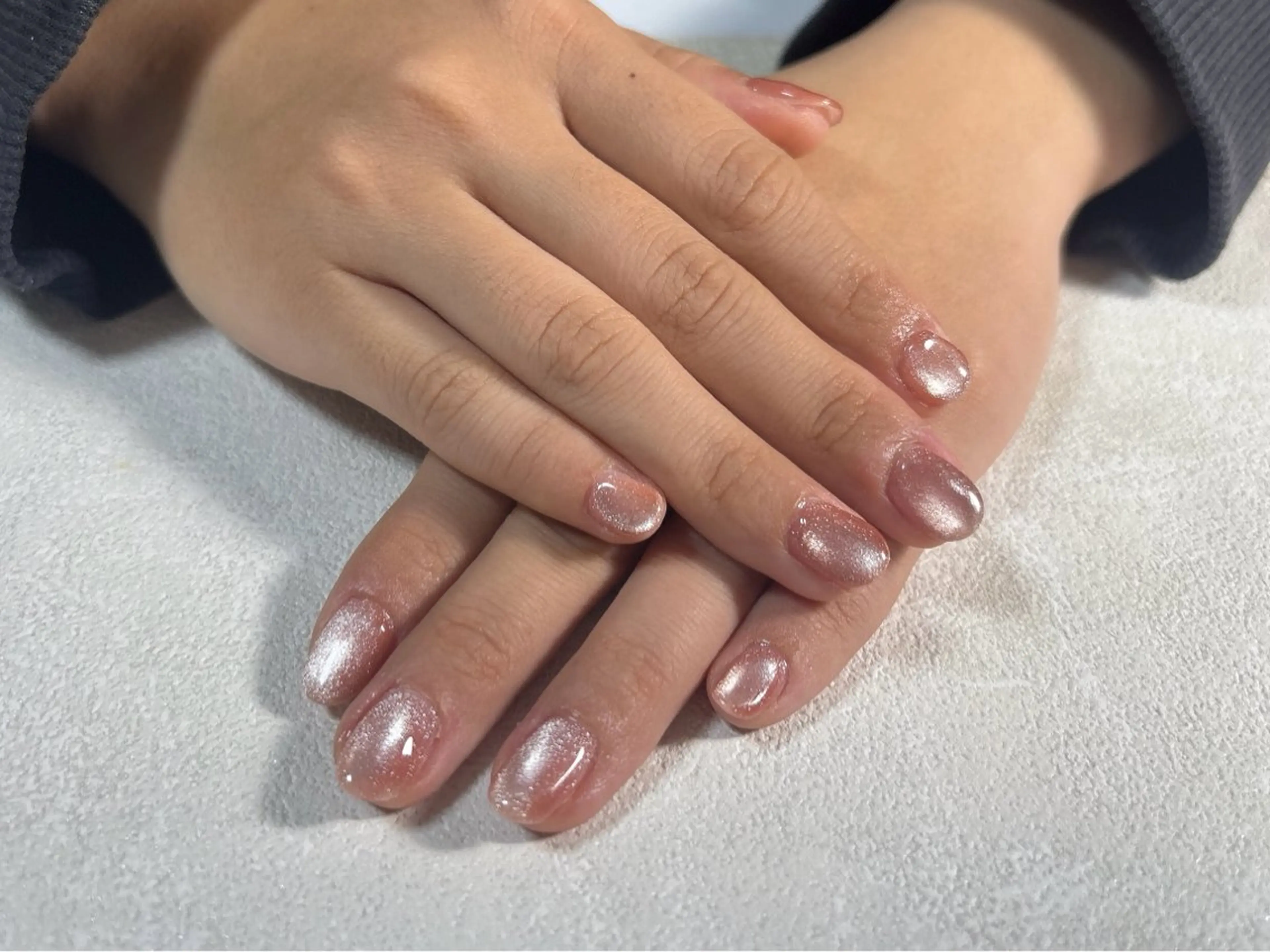 ネイル オーロラネイル ブルー フットネイル フレンチネイル ジェルネイル ハンドネイル kiki nail たまプラーザのネイルデザイン