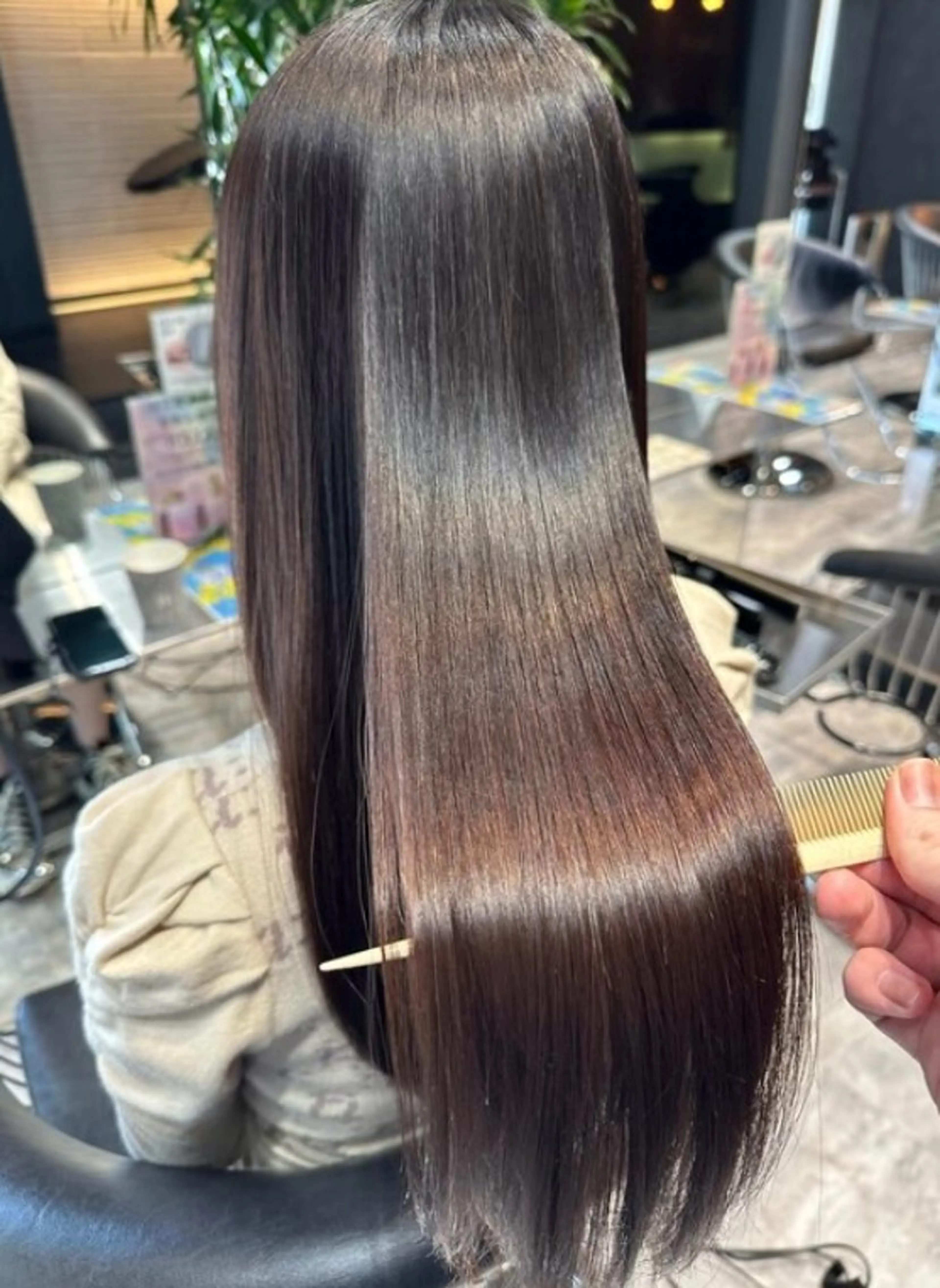 ロング 髪質改善 トリートメント 酸性ストレート 酸熱トリートメント ヘアカラー 縮毛矯正 トリートメント 縮毛矯正/酸性ストレ ート/艶カラー/堅田のヘアスタイル