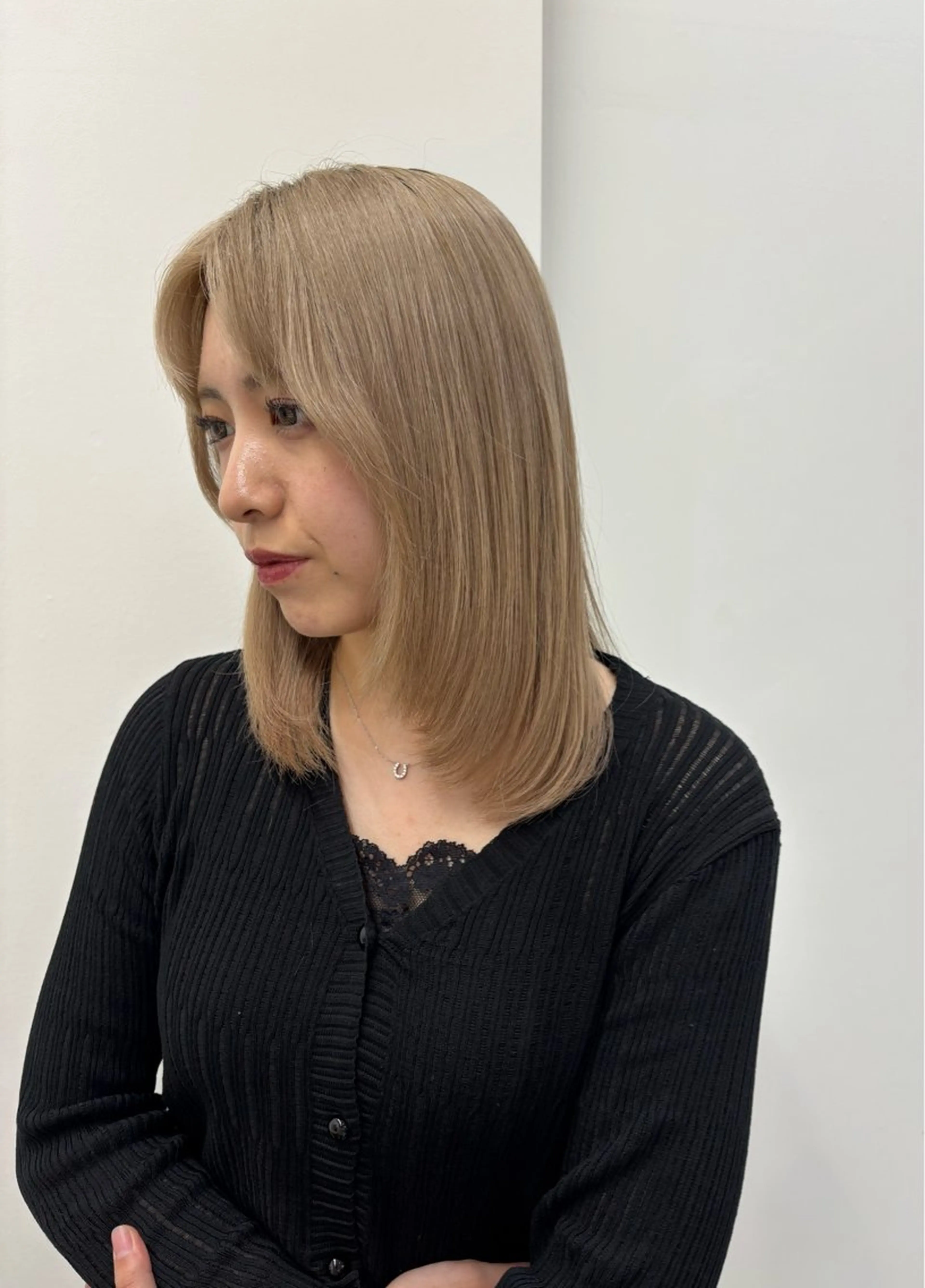 ミディアム レイヤーカット YUUKI/艶カラー レイヤーカットのヘアスタイル