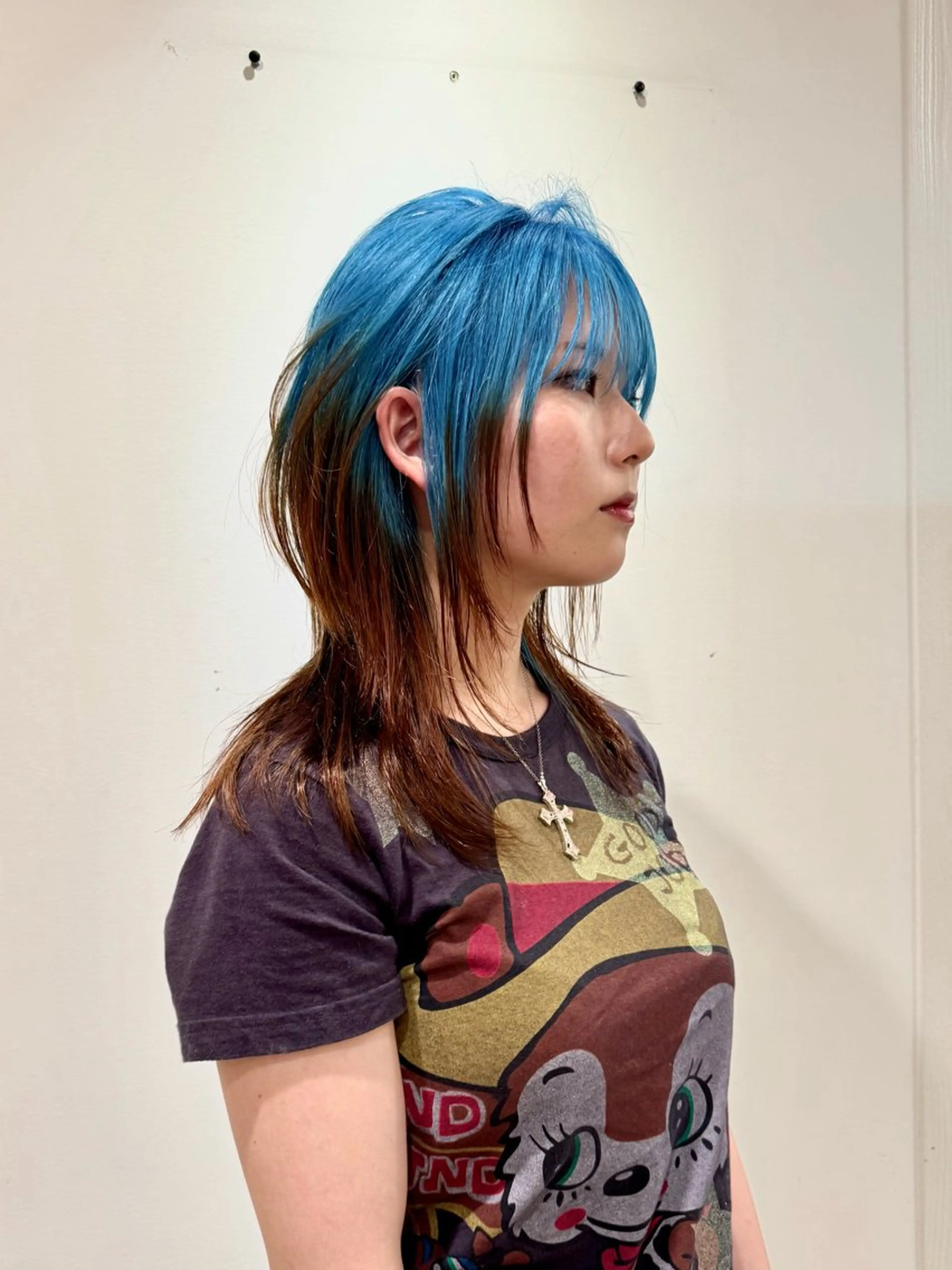 セミロング カラー ハイトーンカラー ハッシュカット レイヤーカット ウルフカット カット ヘアカラー トリートメント ハイトーン/レイヤー /ウルフ⭐️永田⭐️のヘアスタイル