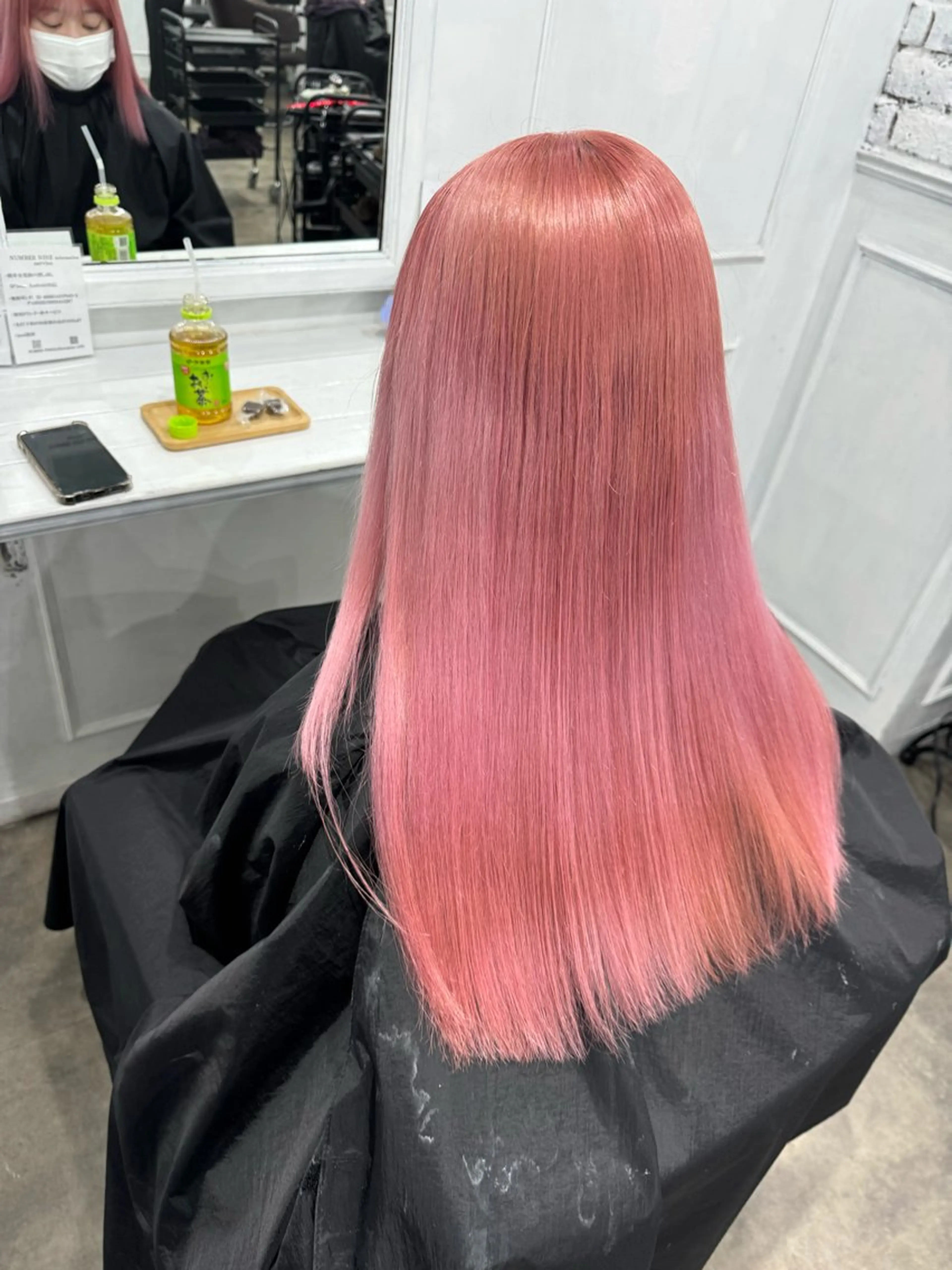 ロング カラー バレイヤージュ ミストバング ベージュカラー ブリーチ 抜きっぱなしブロンド ヘアカラー トリートメント SALOWIN札幌大通り所属・札幌ハイトーン/ ブリーチカラー/ドイのヘアスタイル