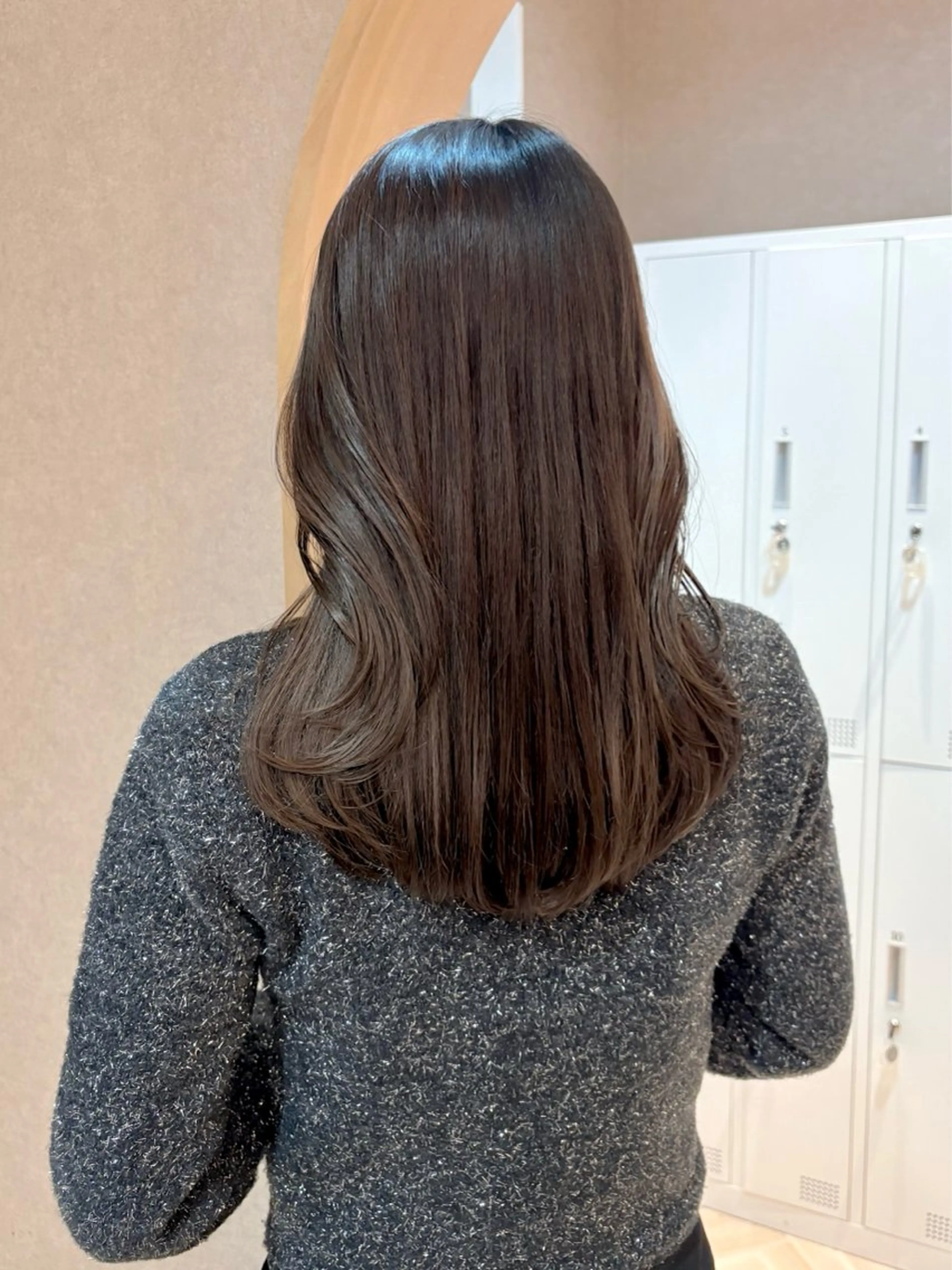 セミロング カット ヘアカラー 似合わせ/透明感 /レイヤー/りほ🤍のヘアスタイル