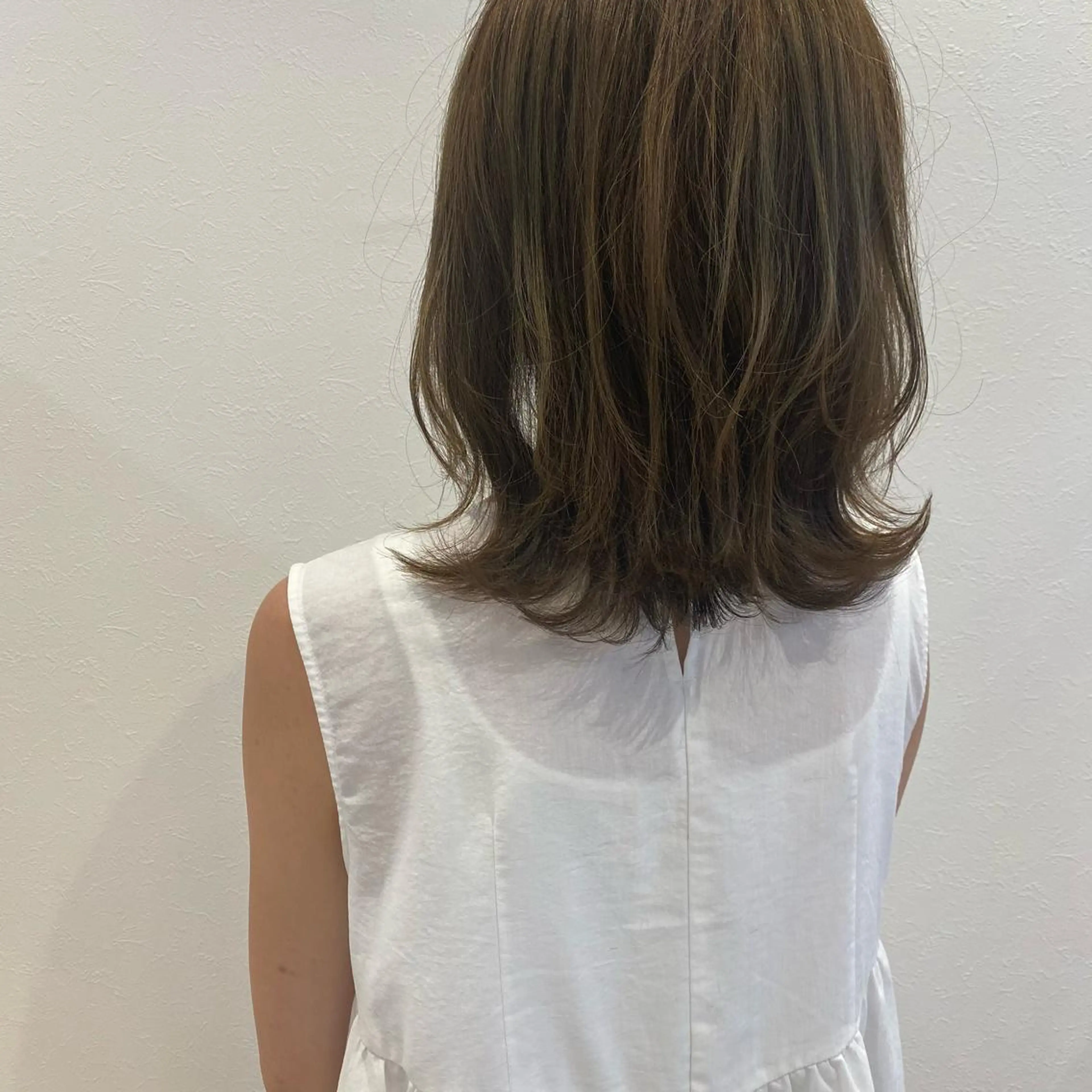 ミディアム 宮村 真穂のヘアスタイル
