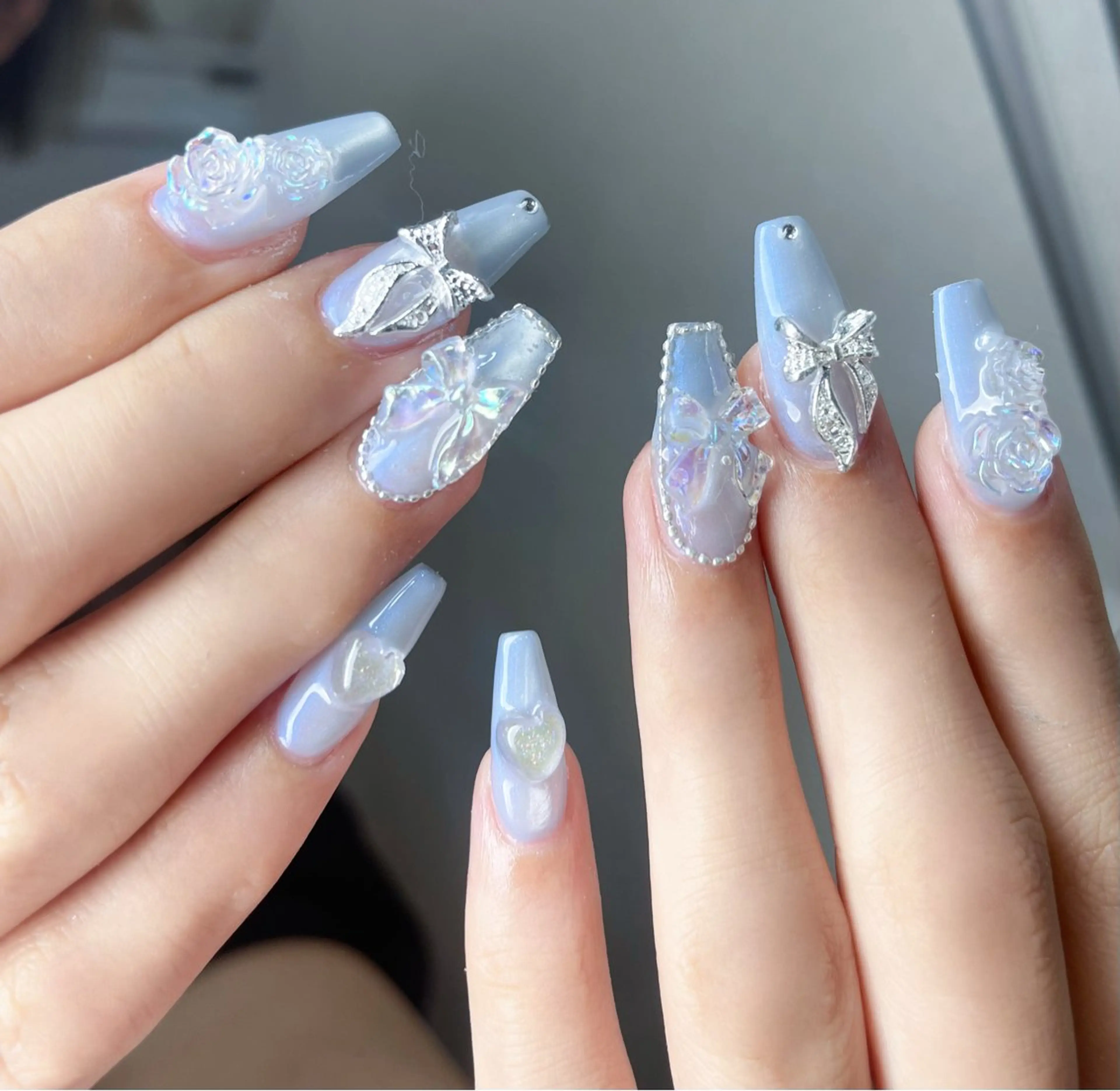 ネイル フットネイル フレンチネイル グラデーション キラキラネイル マグネットネイル ハンドネイル Lina nail Lina nailのネイルデザイン