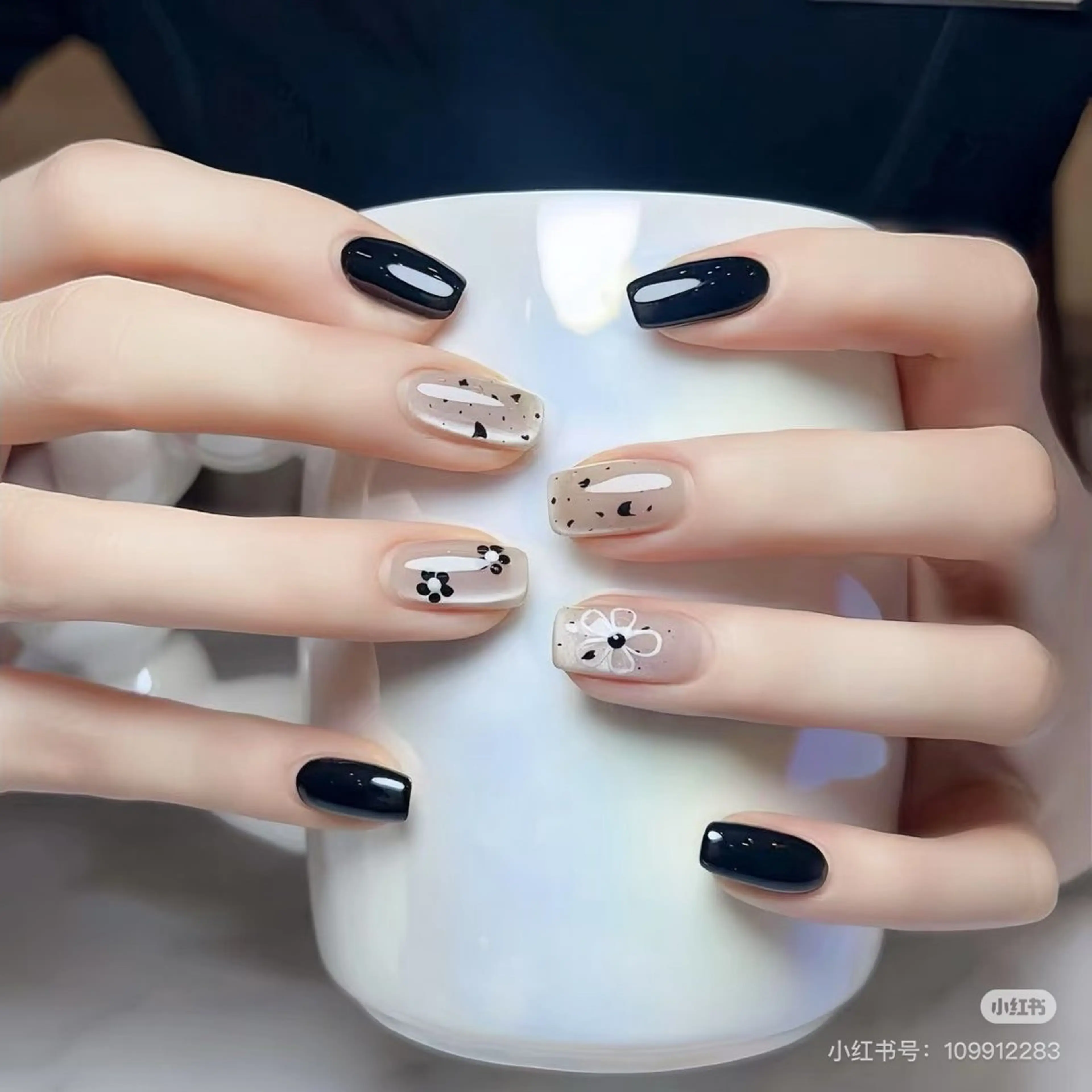 ネイル 美人計ネイルサロン所属・中山 美月のネイルデザイン