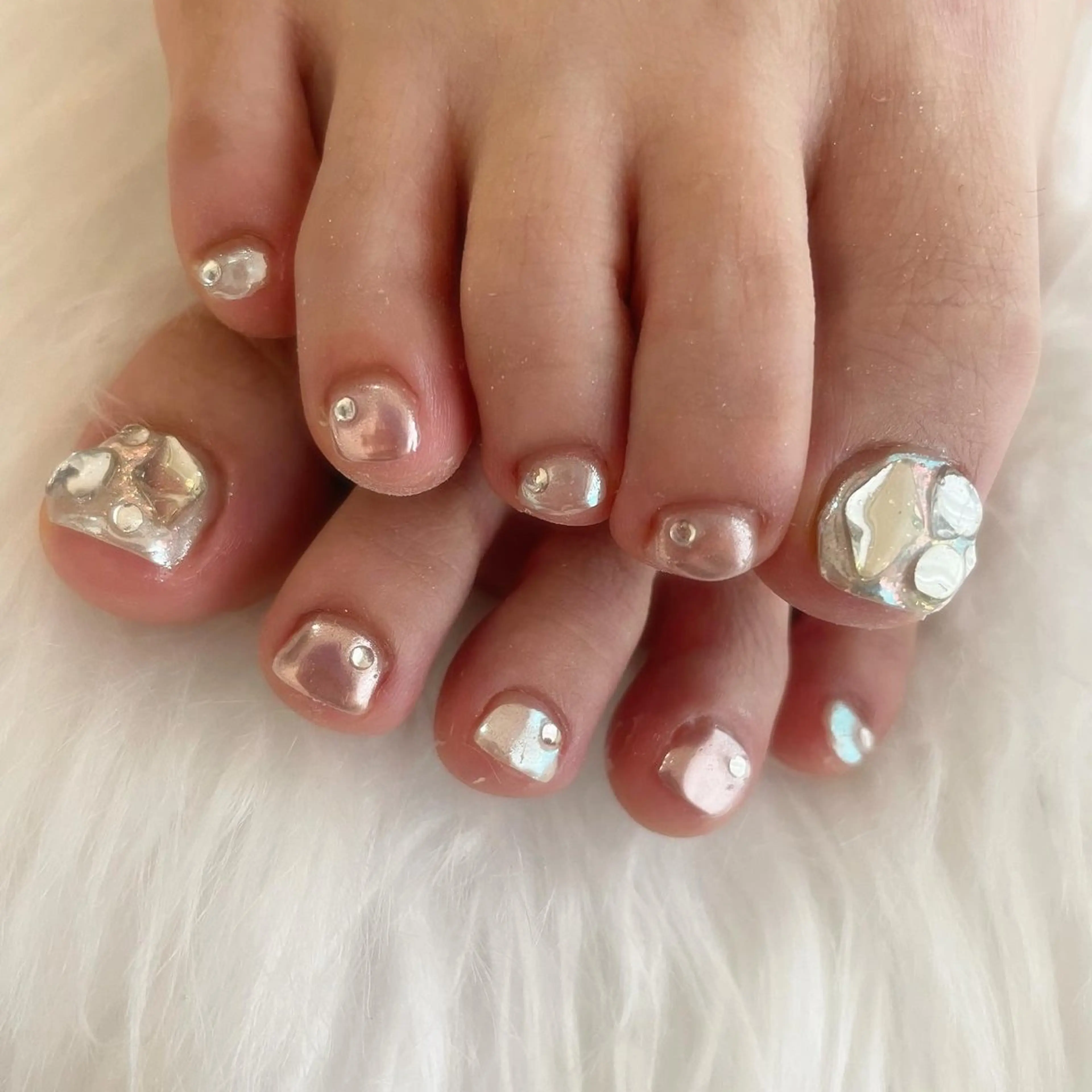 ネイル フットネイル ゴテゴテ💙ワンホン リオナのネイルデザイン