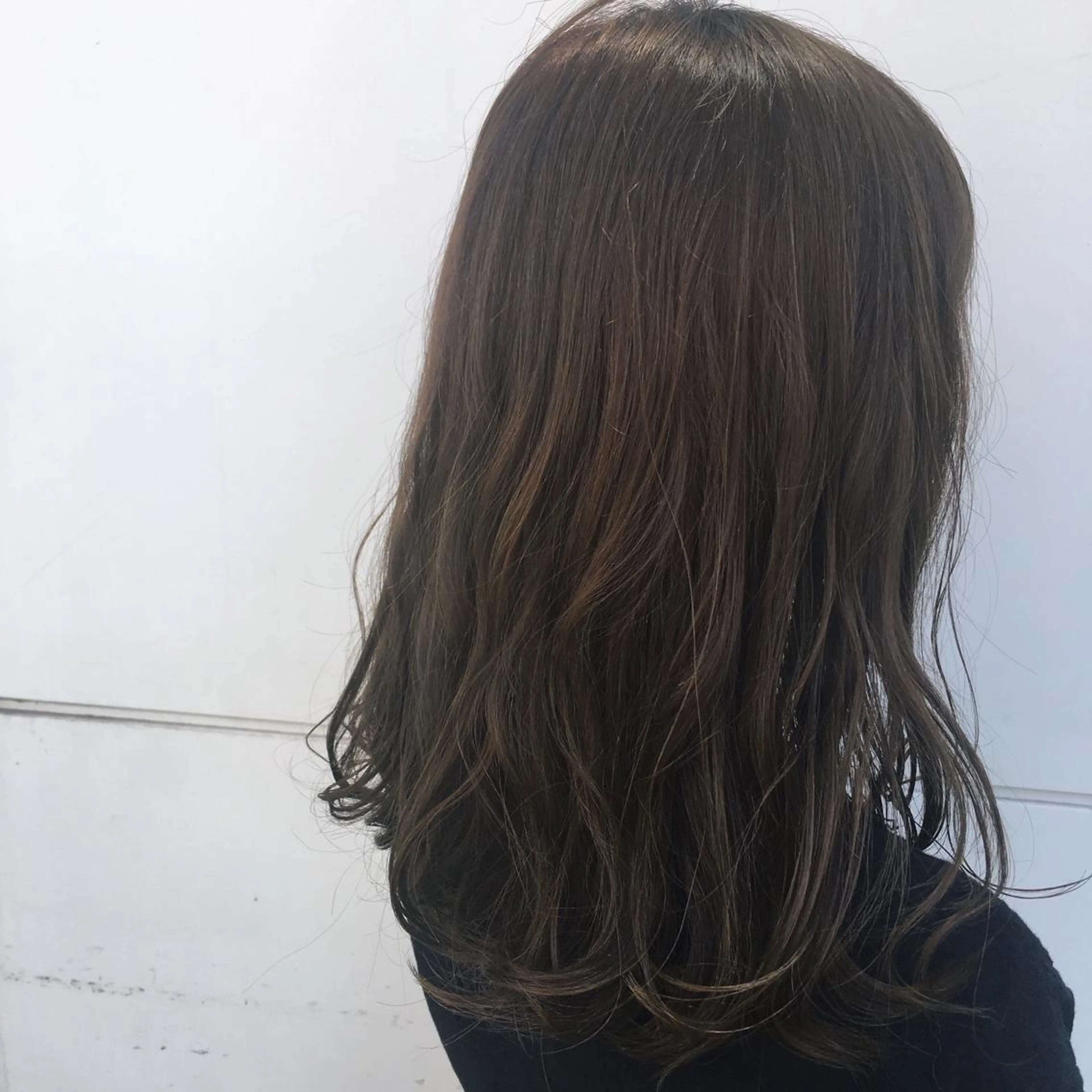 ロング カラー ヘアカラー トリートメント RINA🧤 デザインとボブのヘアスタイル