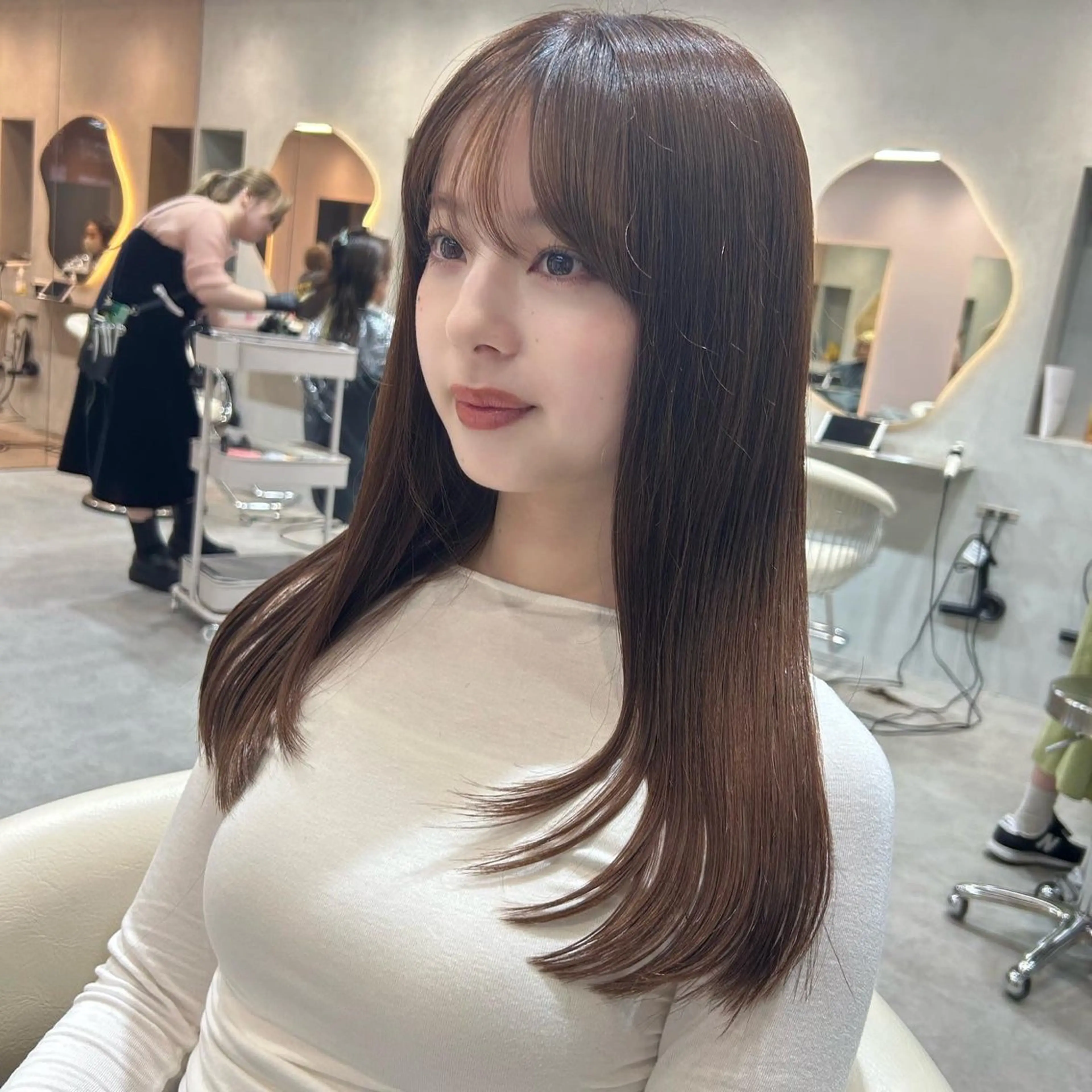 セミロング GLROW haruhiのヘアスタイル