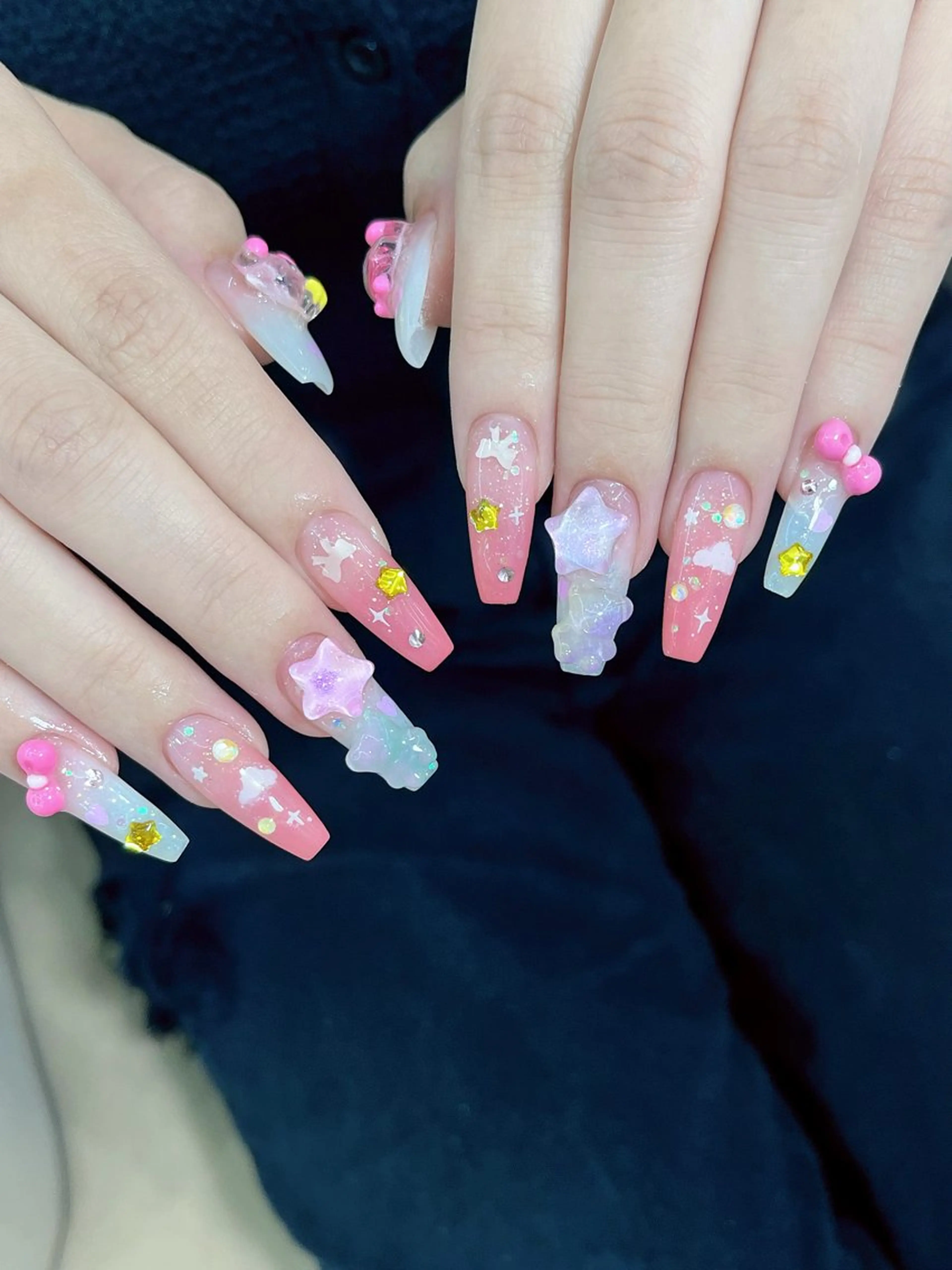 ロング ハンドネイル Echo Nail Salonのネイルデザイン