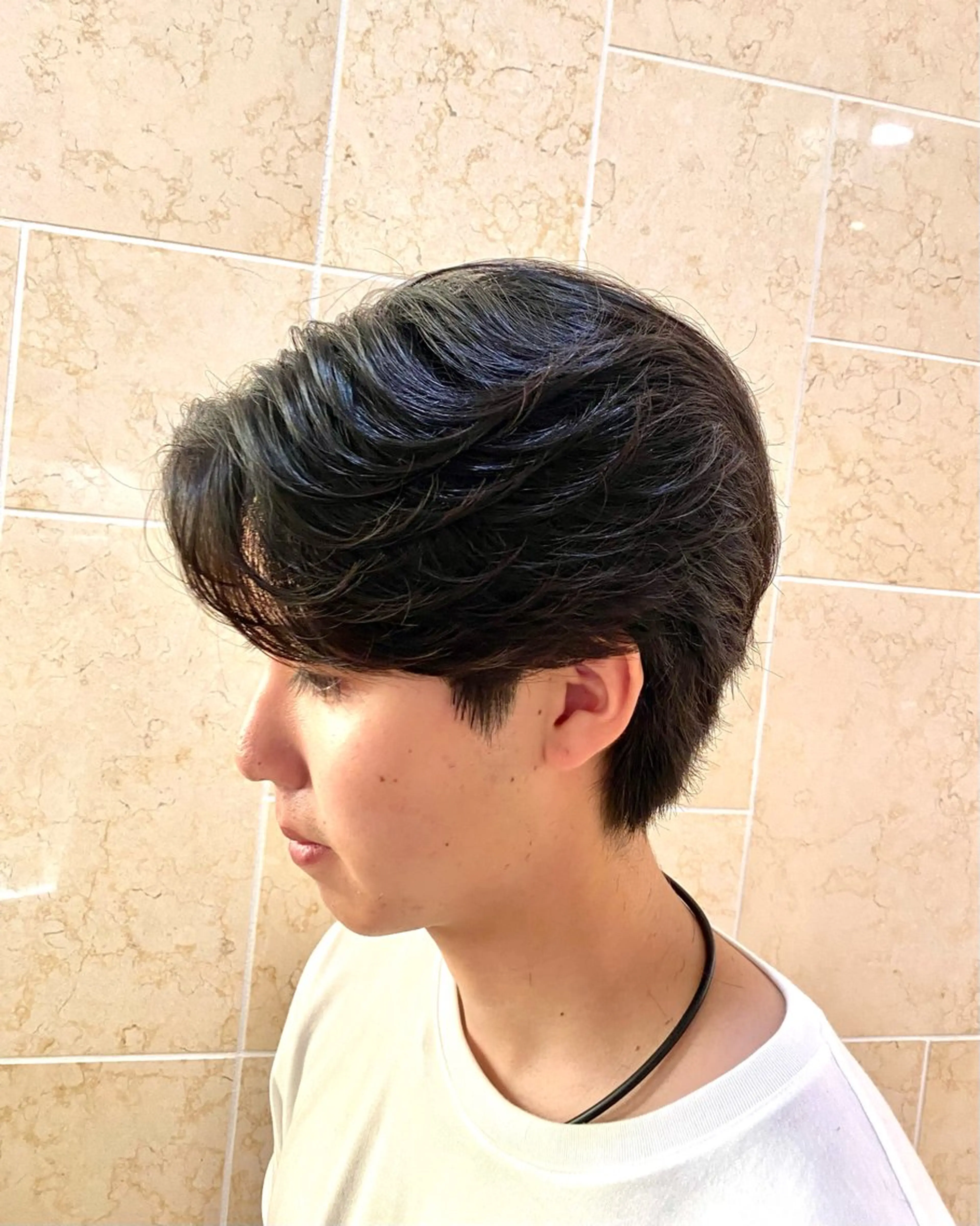 パーマ メンズ センターパート カルマパーマ メンズ韓国風 メンズパーマ メンズウルフカット MAZE梅田所属・韓国メンズヘア関戸 和輝🇰🇷のヘアスタイル