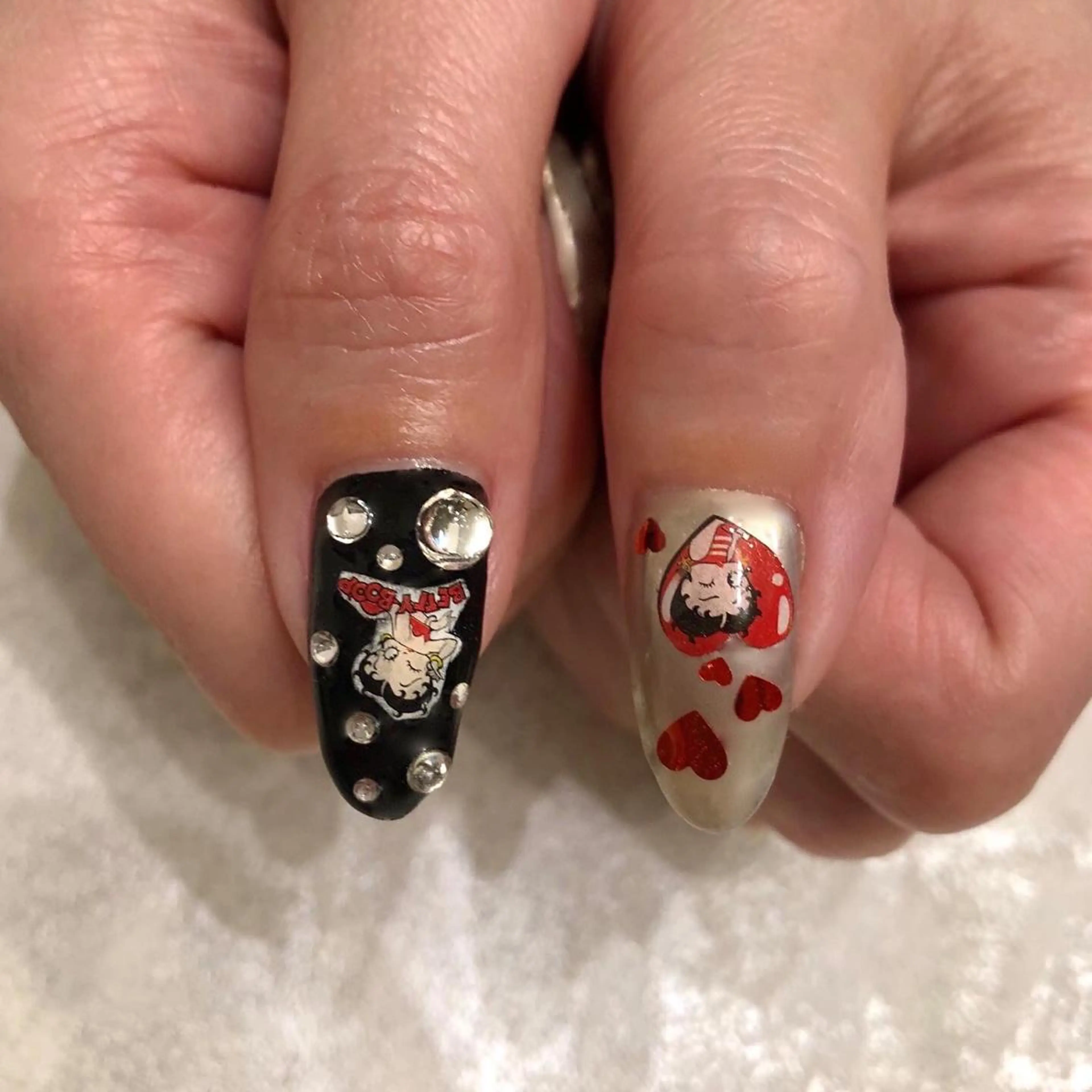 ネイル casita（カシータ）所属・thrush nailsのネイルデザイン