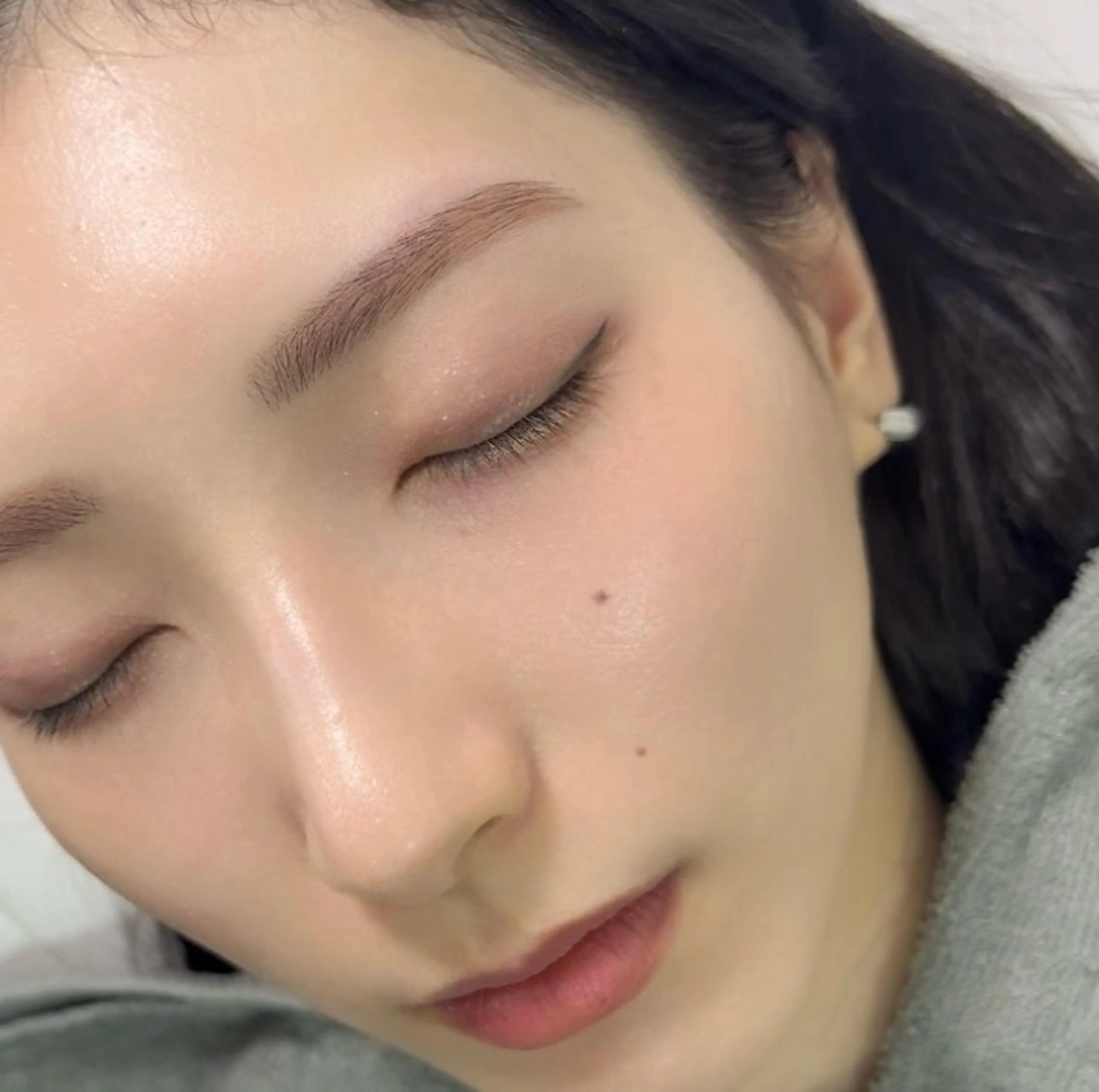 アイブロウ ワックス脱毛 眉カット 森山 奈保子の眉毛・アイブロウイメージ