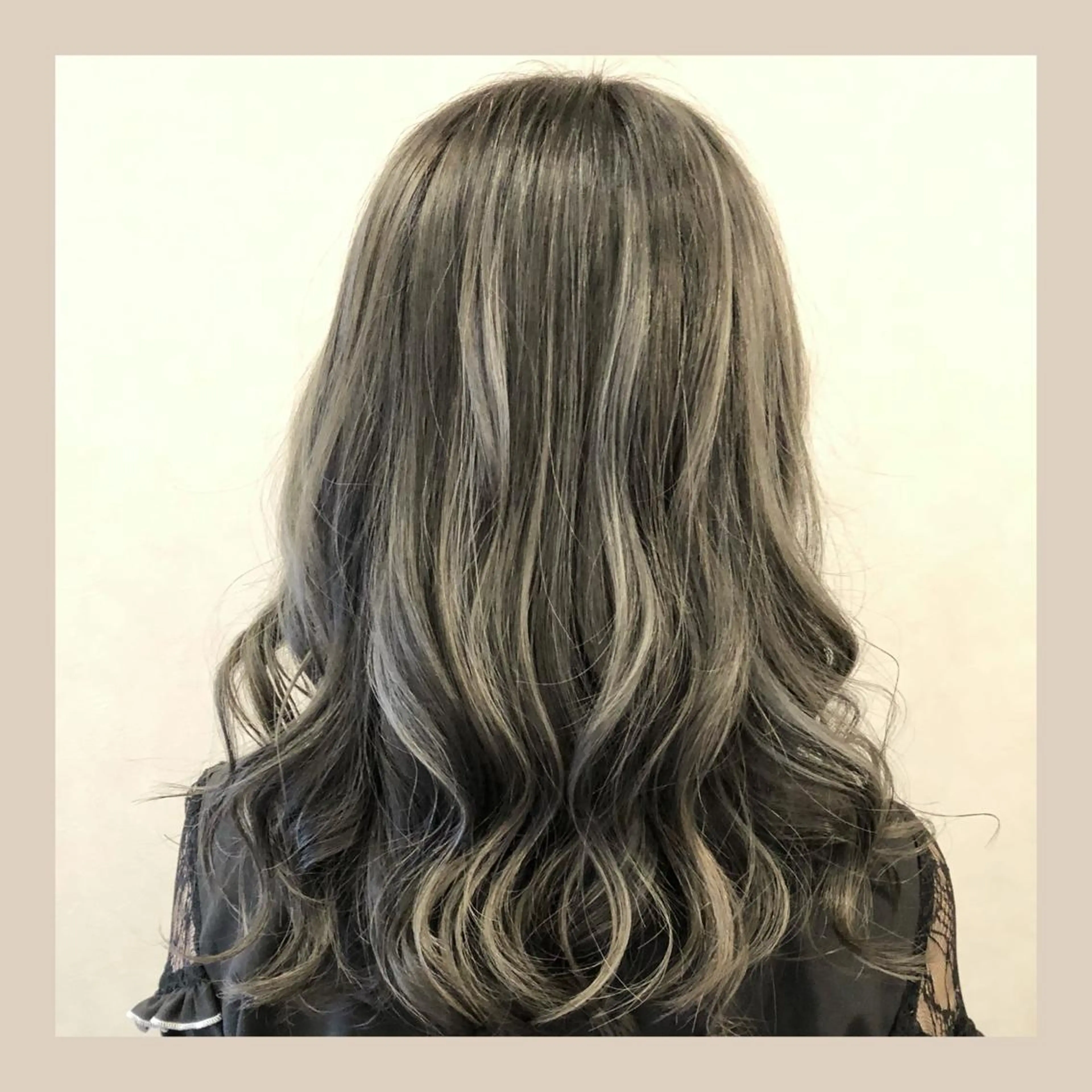 ミディアム ハイライト ヘアカラー トリートメント カラー🫧アレンジ 🎀REIMIのヘアスタイル