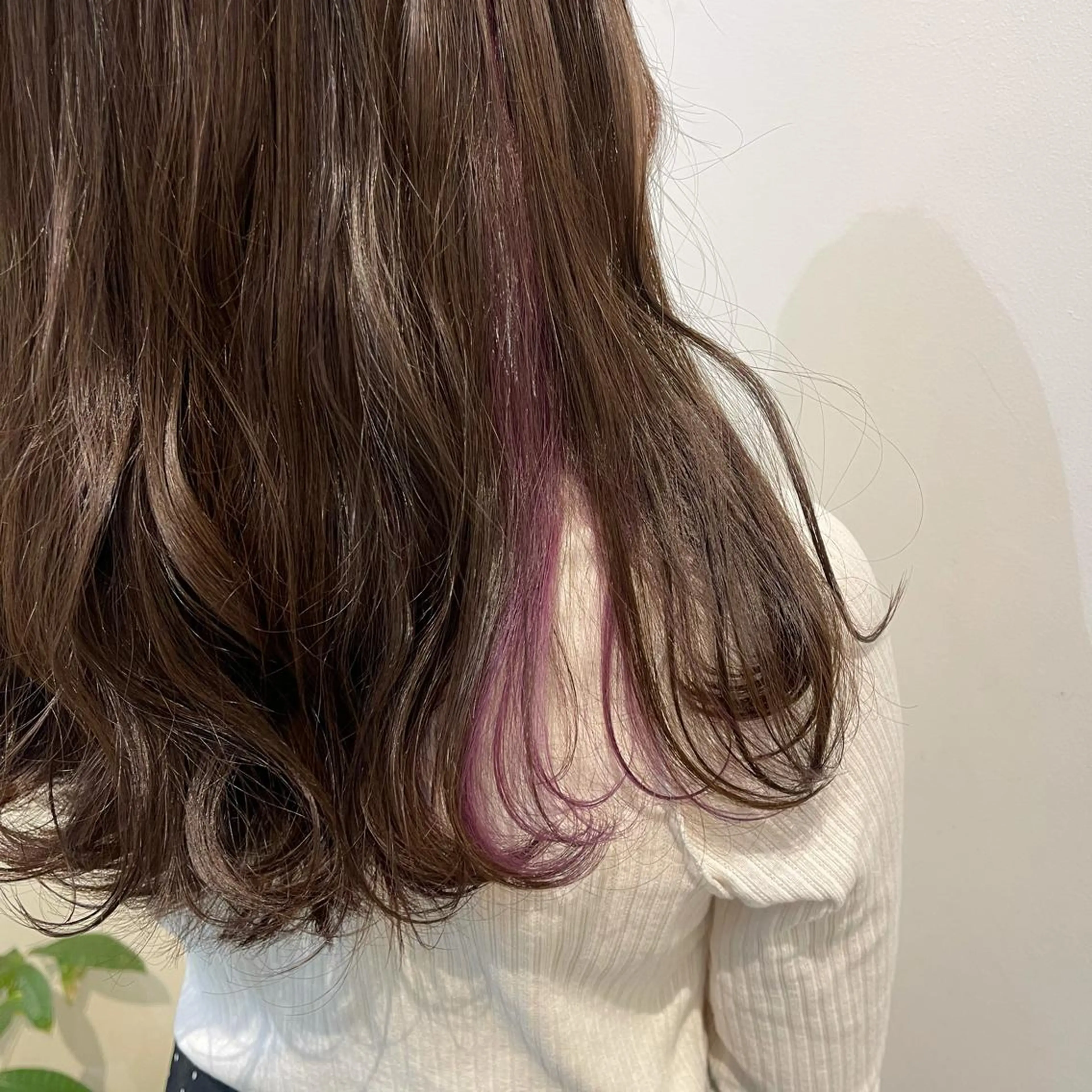 セミロング カラー 🪄髪質改善艶カラー 🦄石井栞のヘアスタイル