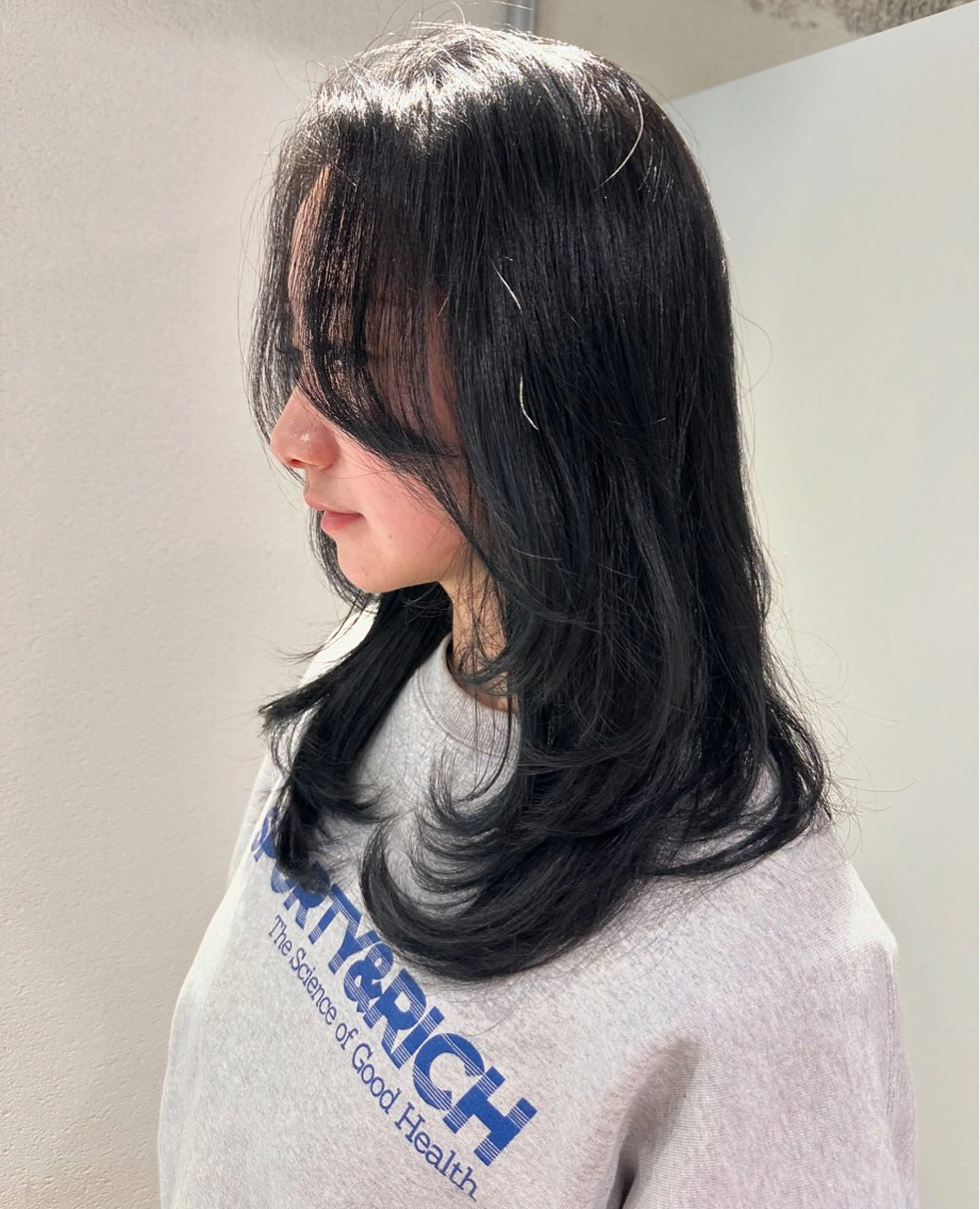 ミディアム カラー カット ヘアカラー トリートメント 海外風 レイヤー 💠MIKUのヘアスタイル