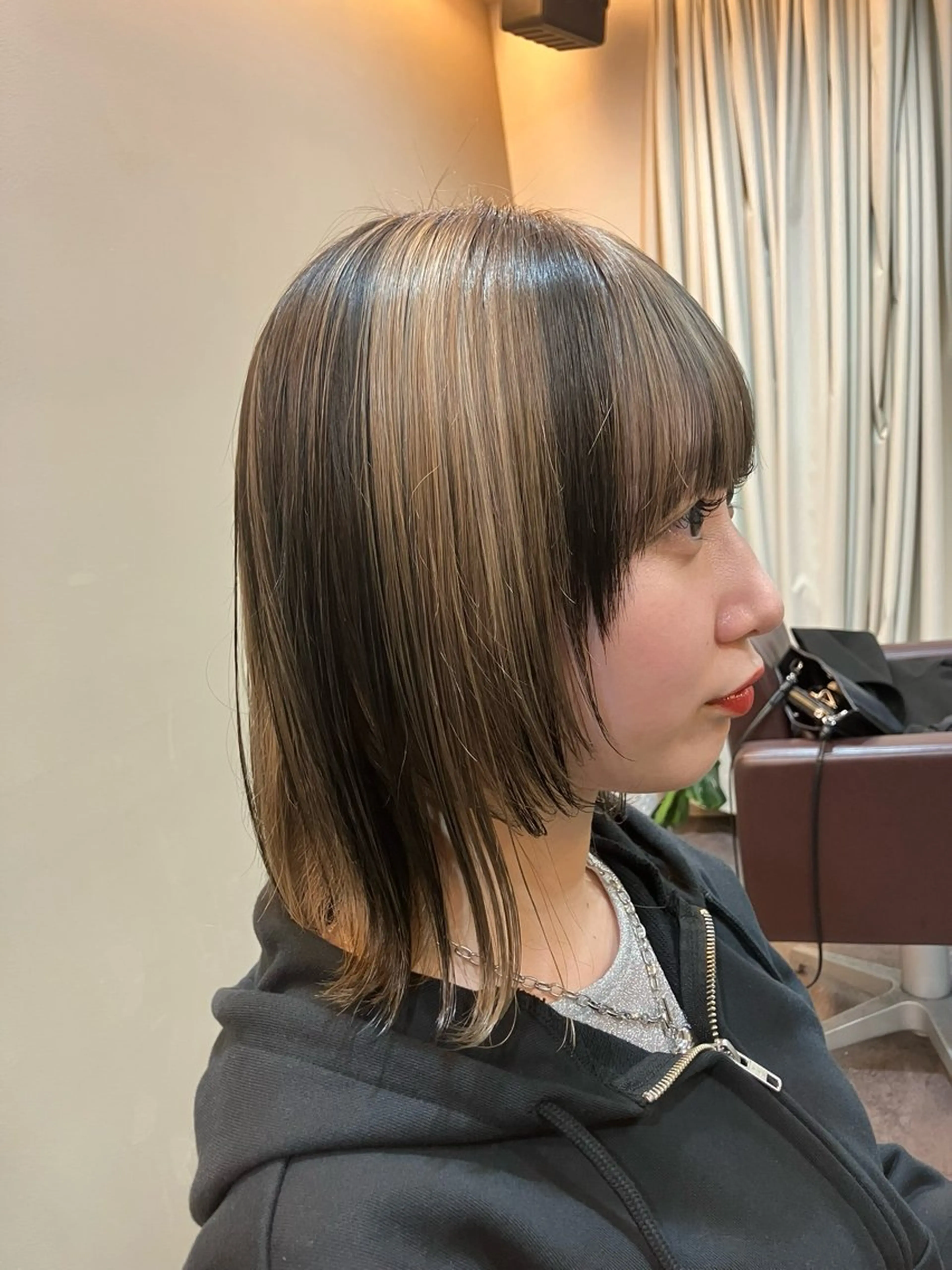 ミディアム カラー TAYA 心斎橋所属・山本 聖真のヘアスタイル