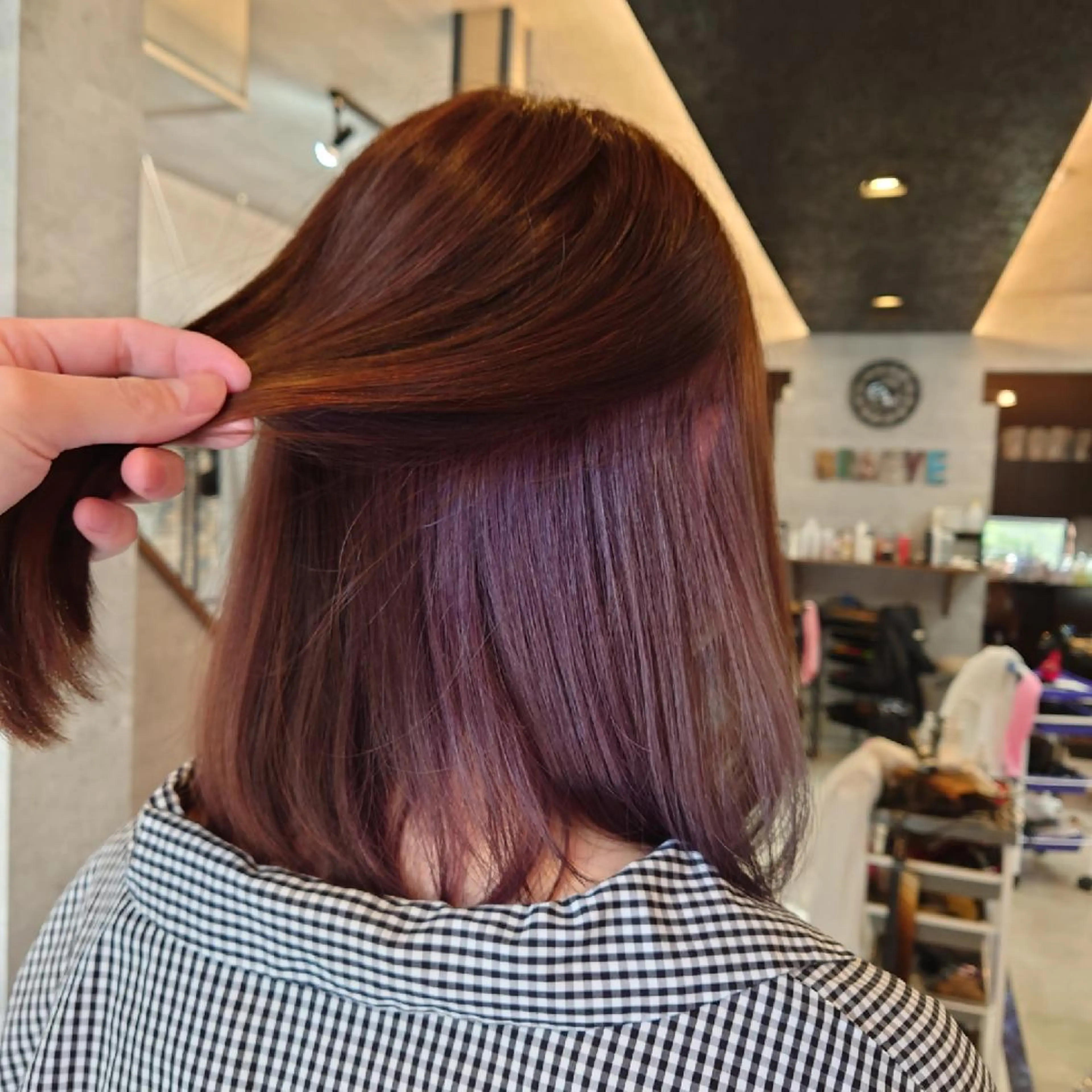 カラー インナーカラー 浅野  勇貴のヘアスタイル
