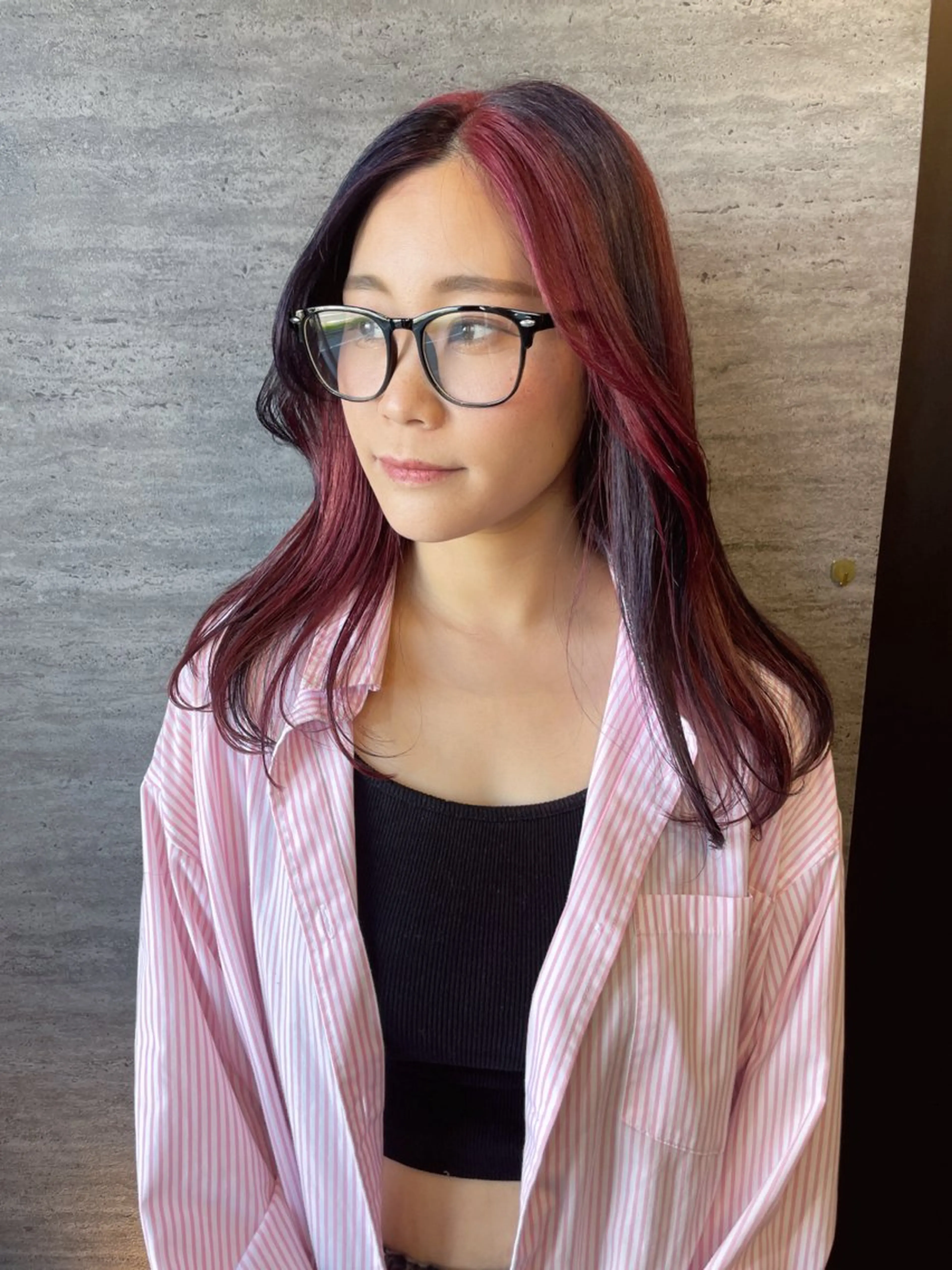 セミロング JIEN MIUのヘアスタイル