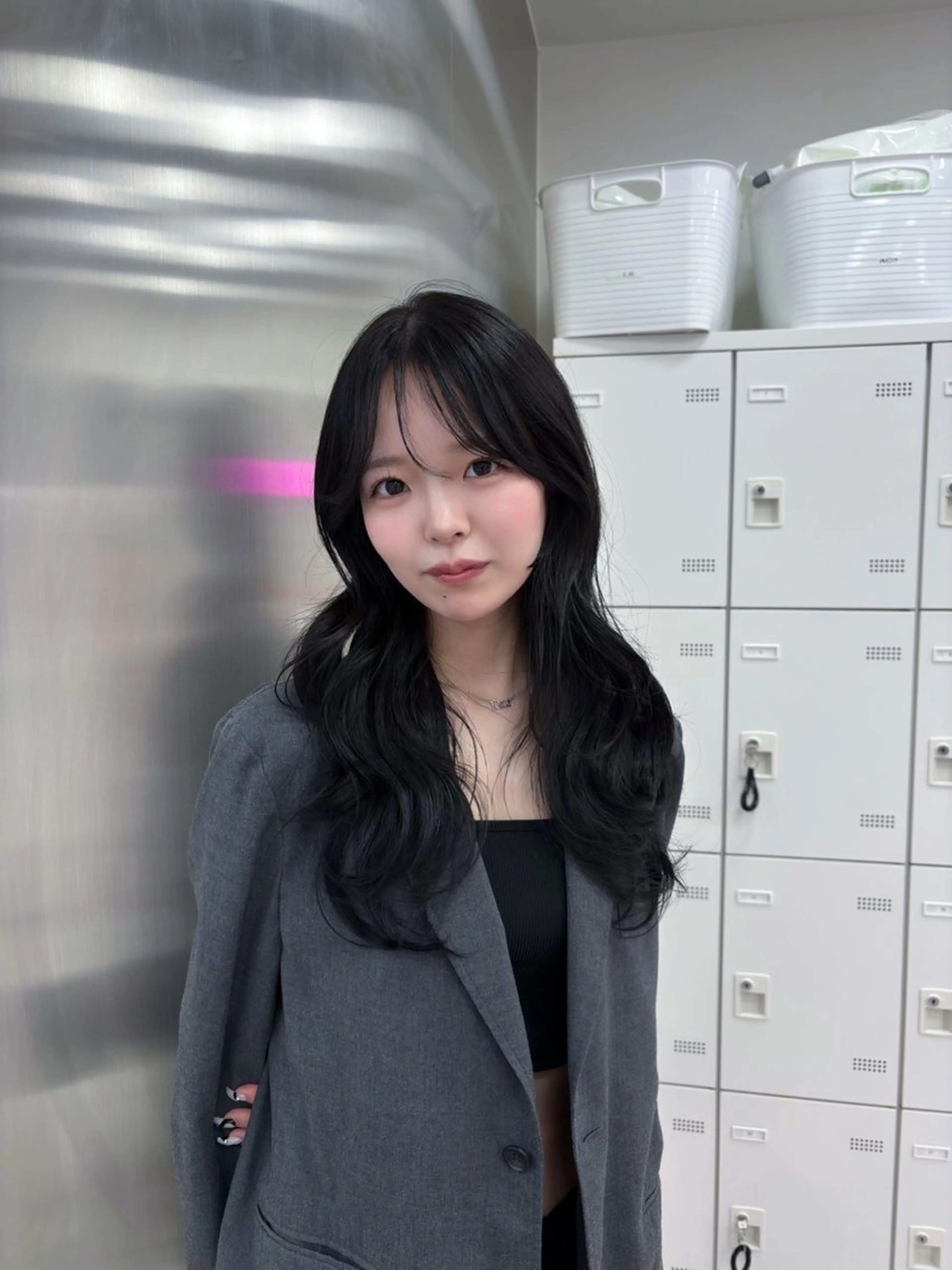 ロング カラー カット ヘアカラー トリートメント ヘッドスパ ヘアセット 韓国レイヤー ハッシュカットのヘアスタイル