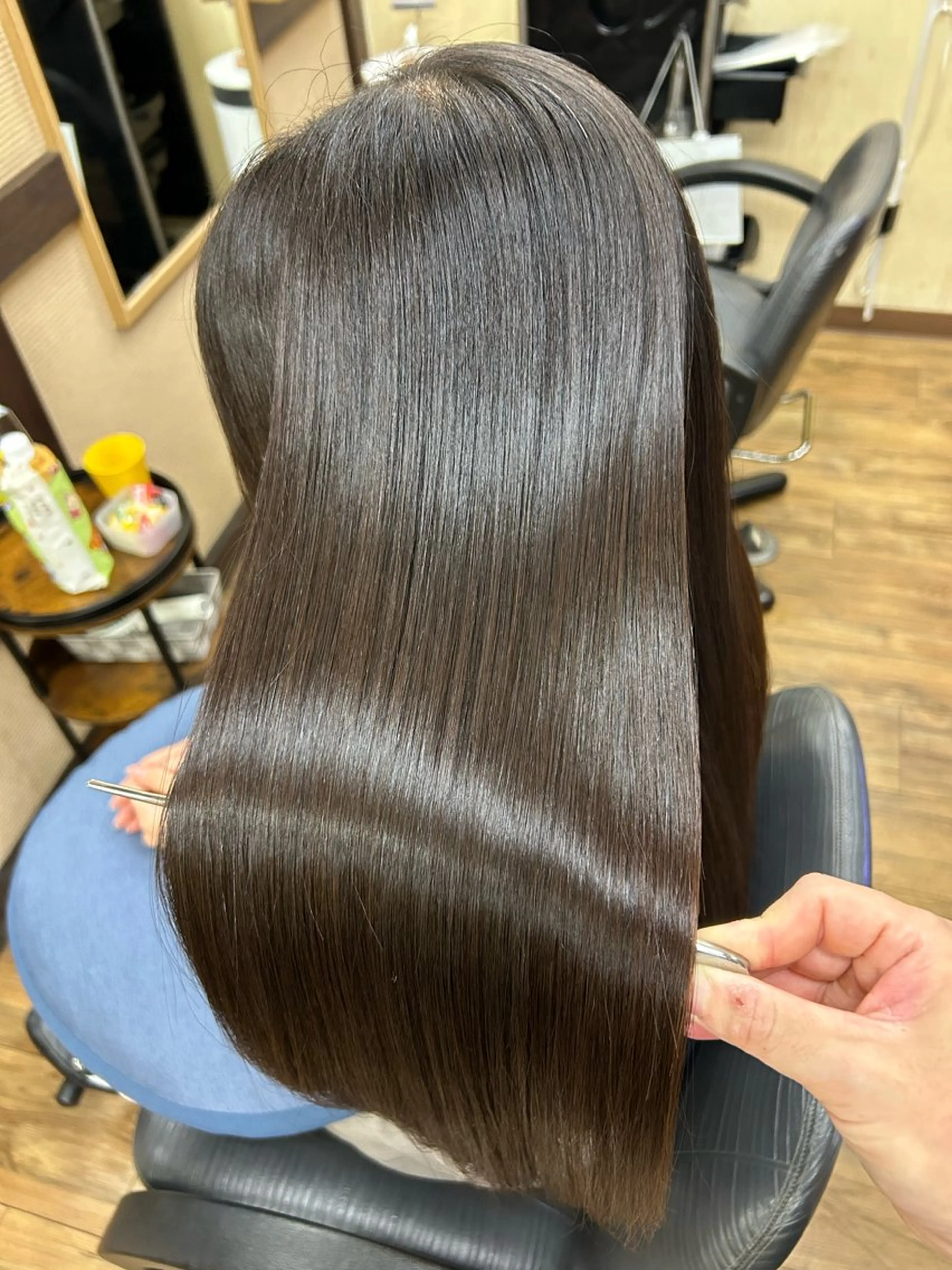 ロング パーマ カット 縮毛矯正 トリートメント みやたゆうき 髪質改善講師のヘアスタイル