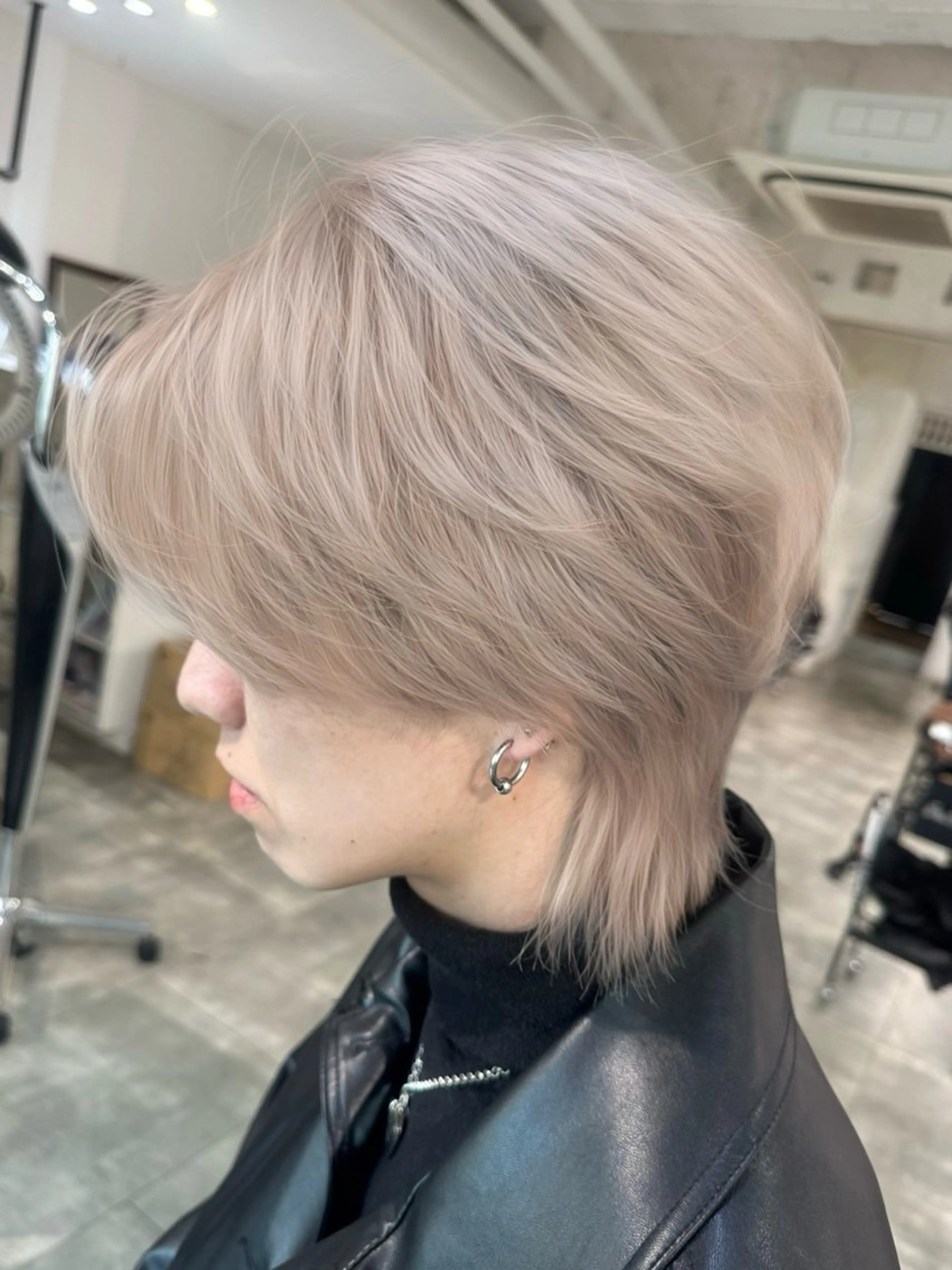 ☘️限定☘️メンズ1日2名限定🐺メンズカット+トリプルカラー【ブリーチ×2+カラー】の写真
