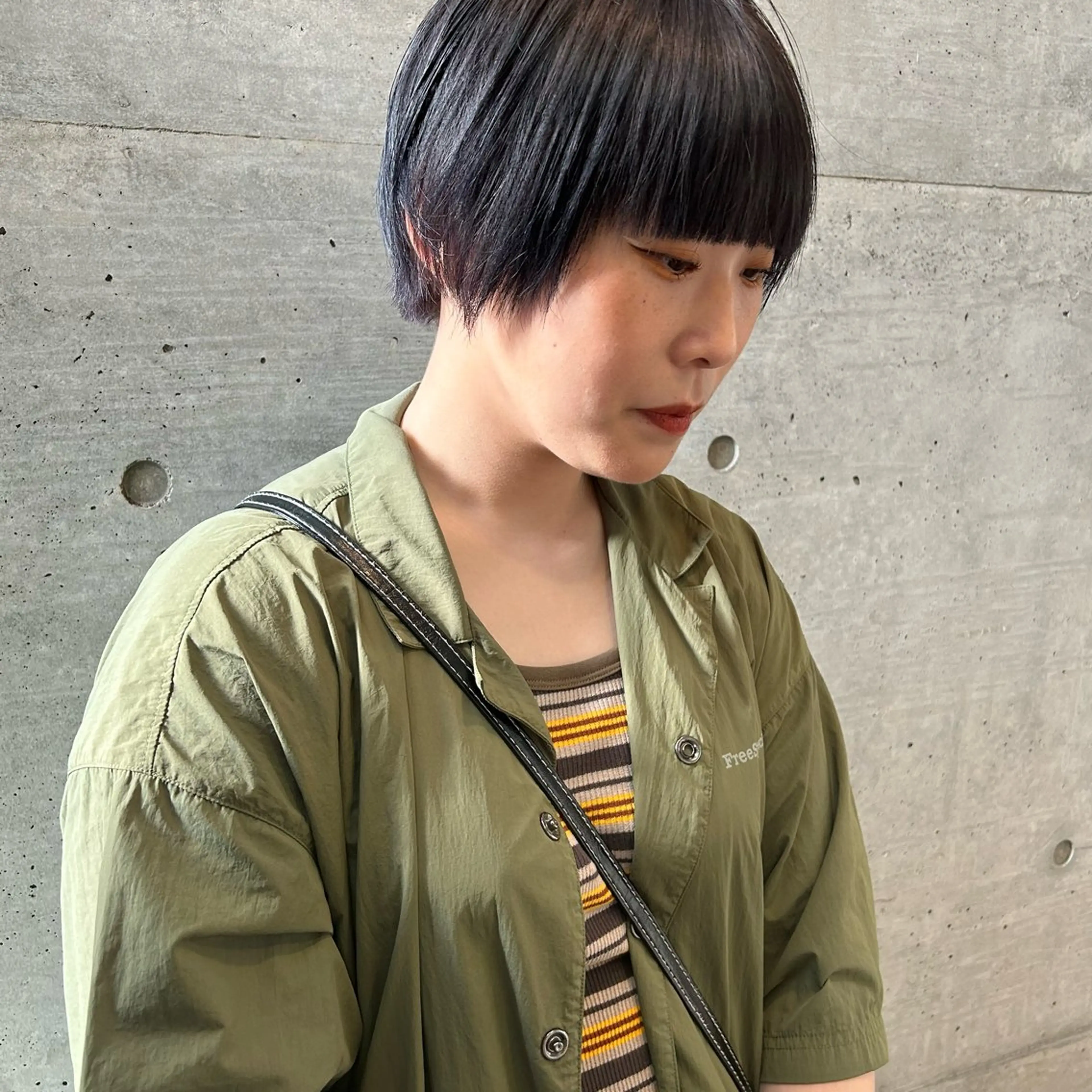 ショート カラー ブリーチ グレージュ ラベンダーカラー ヘアカラー トリートメント 後藤紗英/髪質改善 /オリーブベージュのヘアスタイル