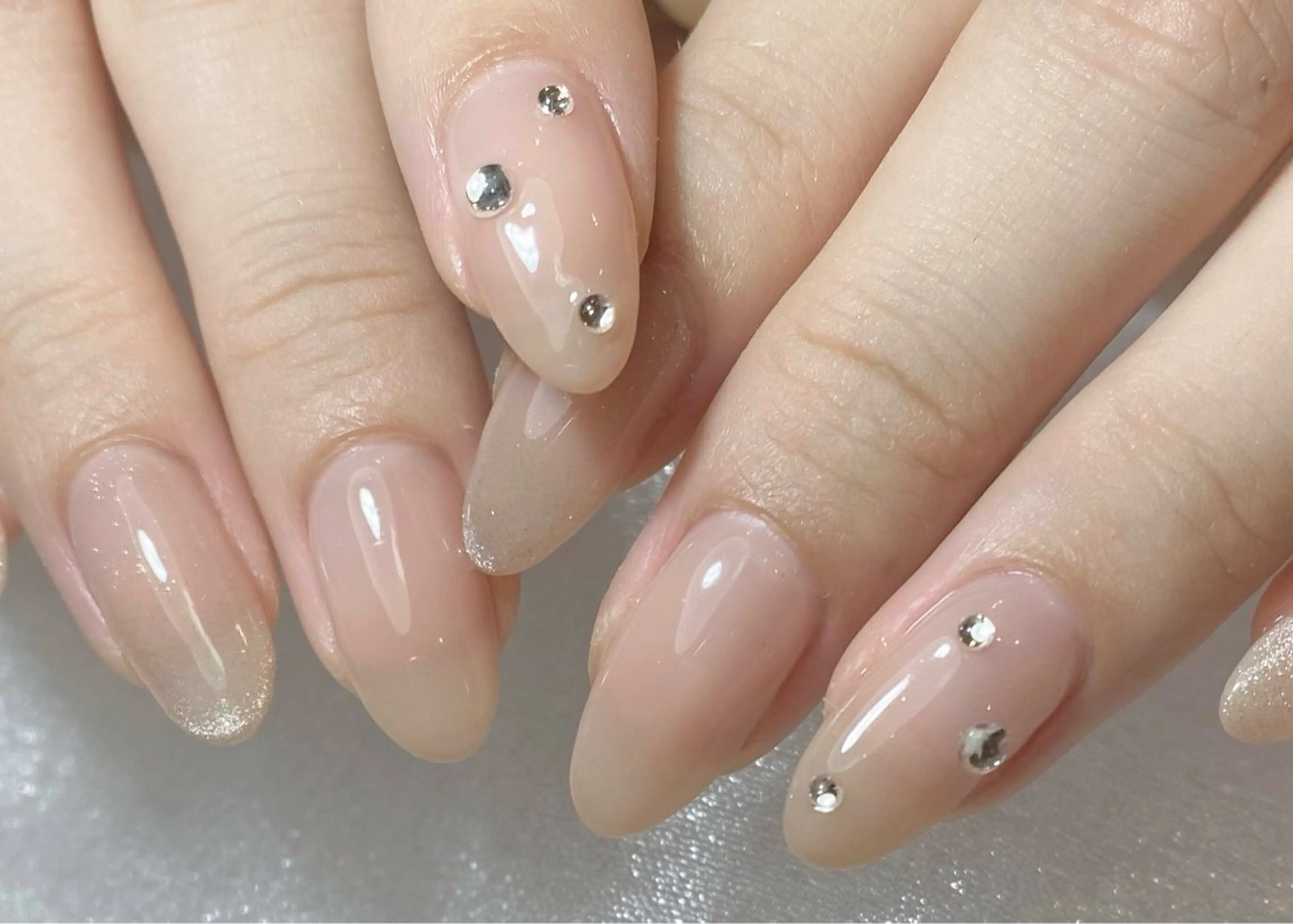 ネイル フレンチネイル ジェルネイル マグネットネイル マグネットフレンチ オフィスネイル ハンドネイル パラジェル認定サロン　ネイルケア&スパ　Lovin所属・Lovin _ryukaのネイルデザイン