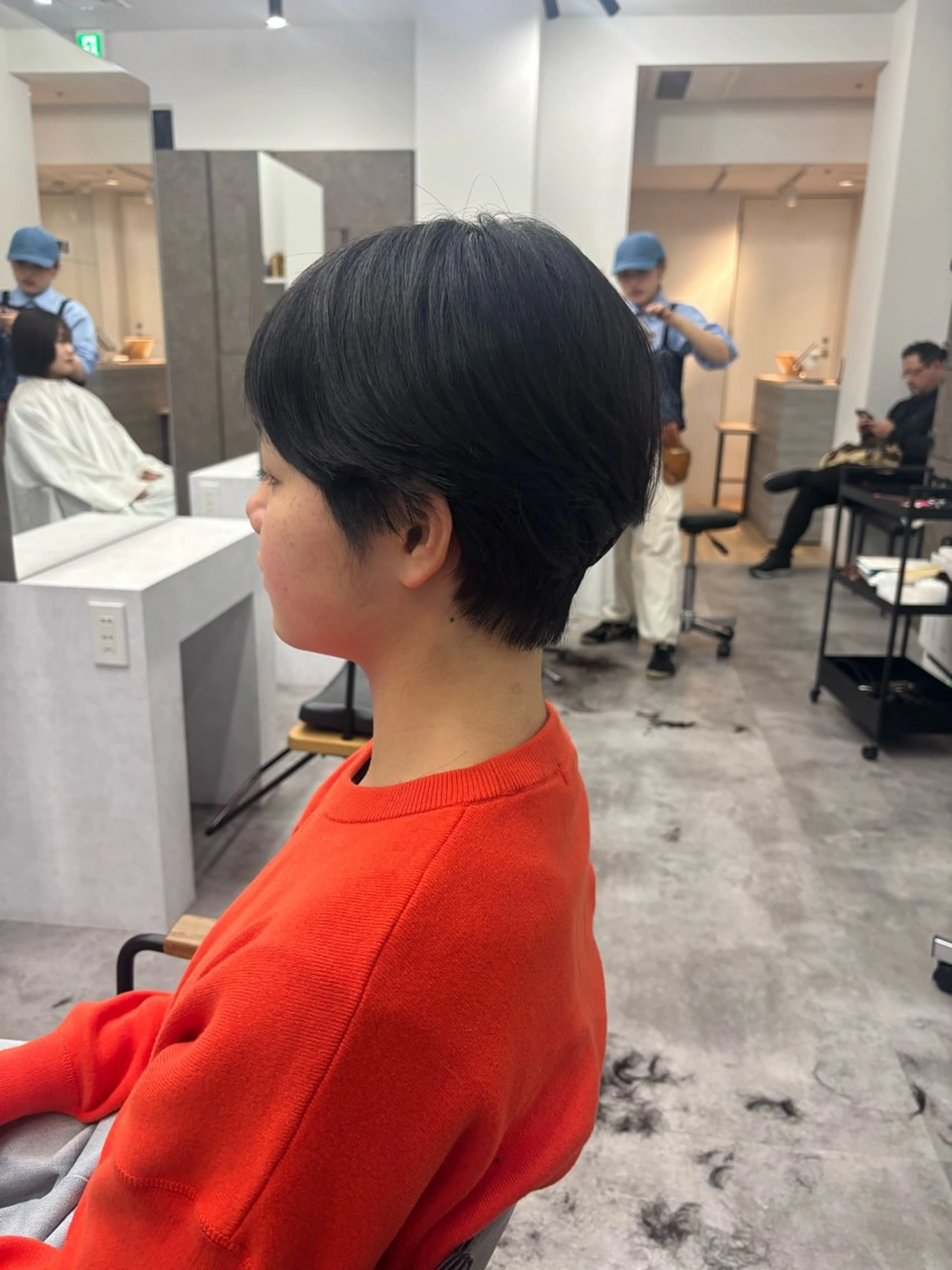 ショート カラー ヘアアレンジ マエダ アズミ🌱のヘアスタイル