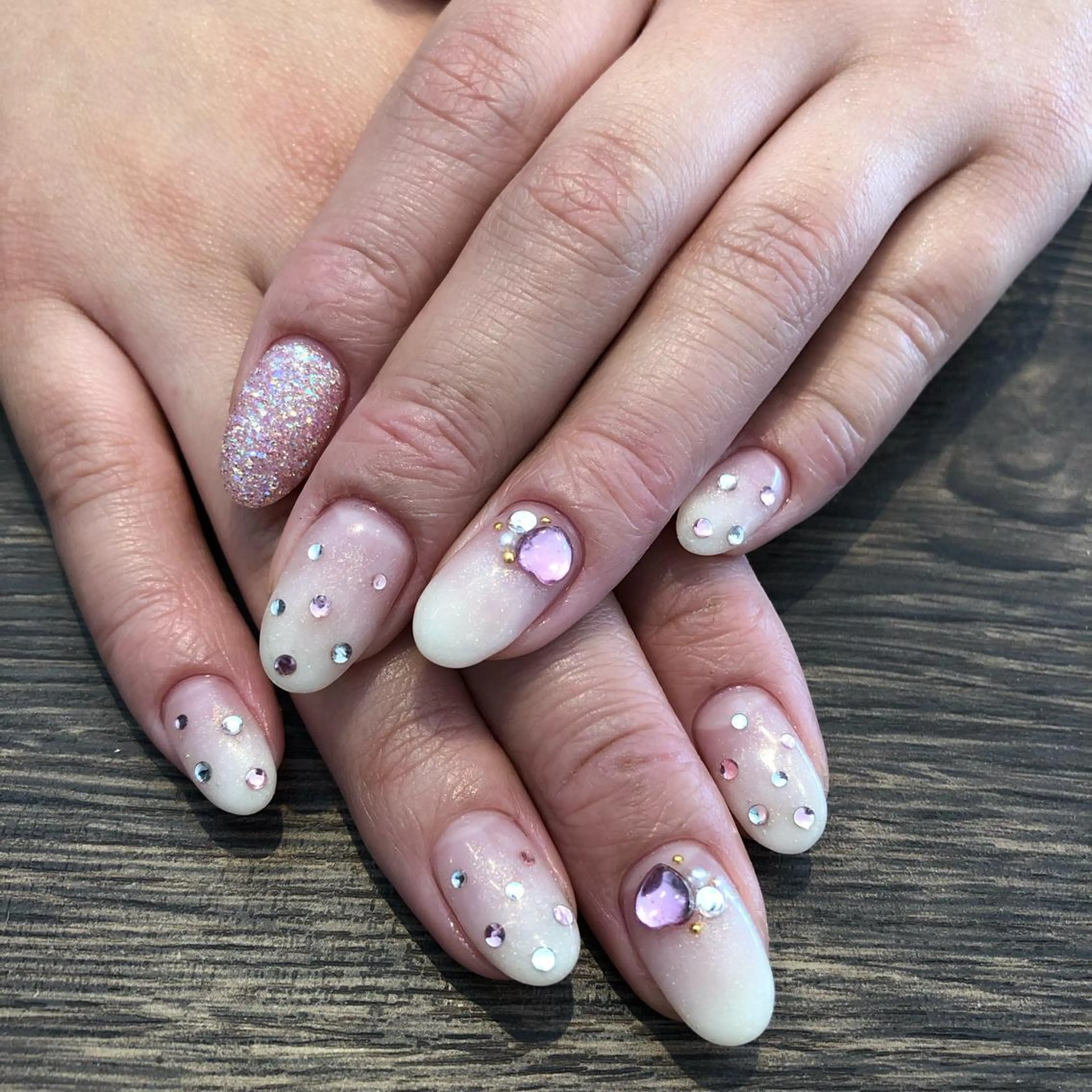 ネイル Risa　/ EARTH小山のネイルデザイン