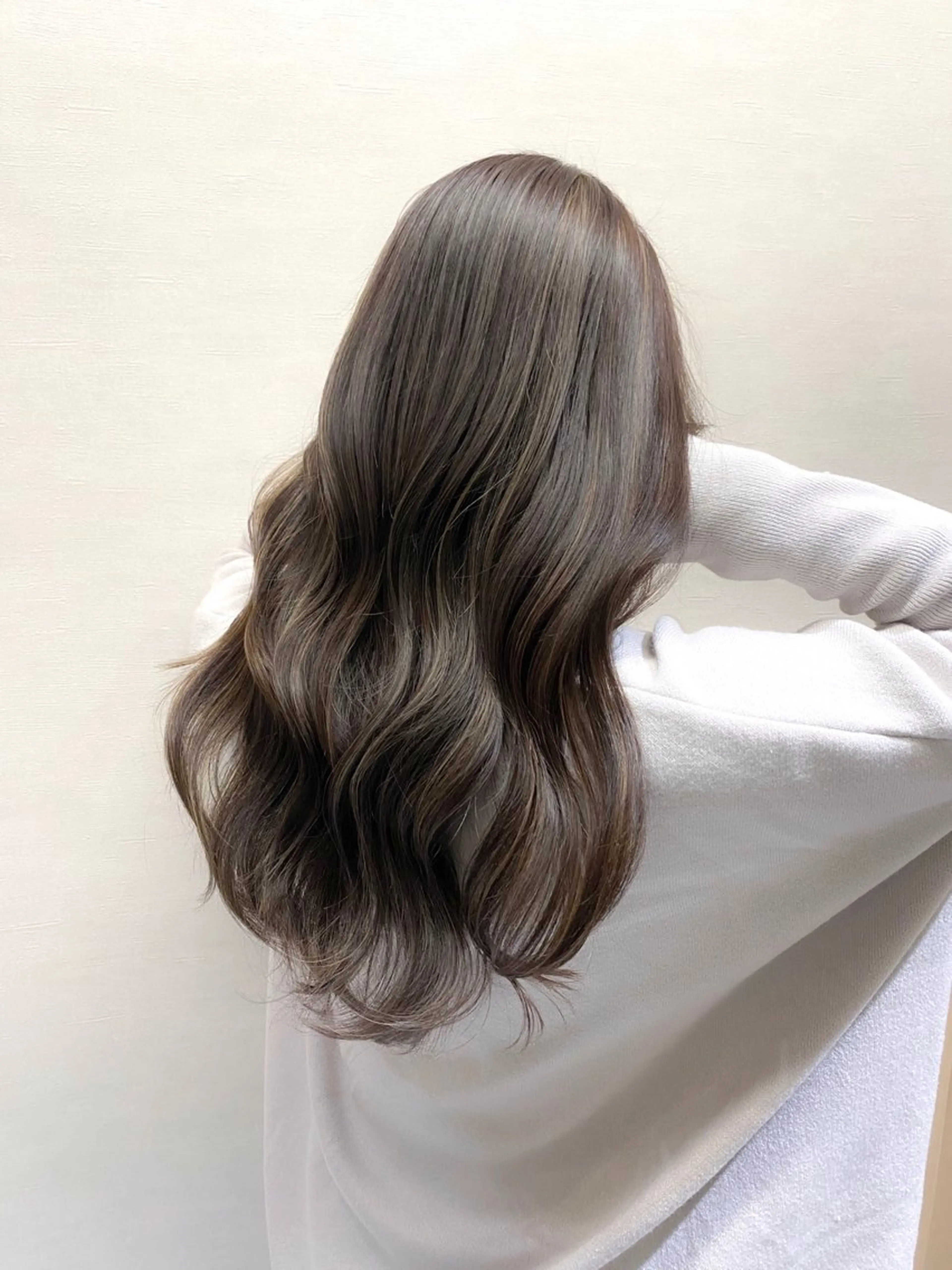 ロング カラー ハイライトカラー ハイライト Flulu by avance. cross所属・艶感カラー🫧‪三浦 衣織のヘアスタイル