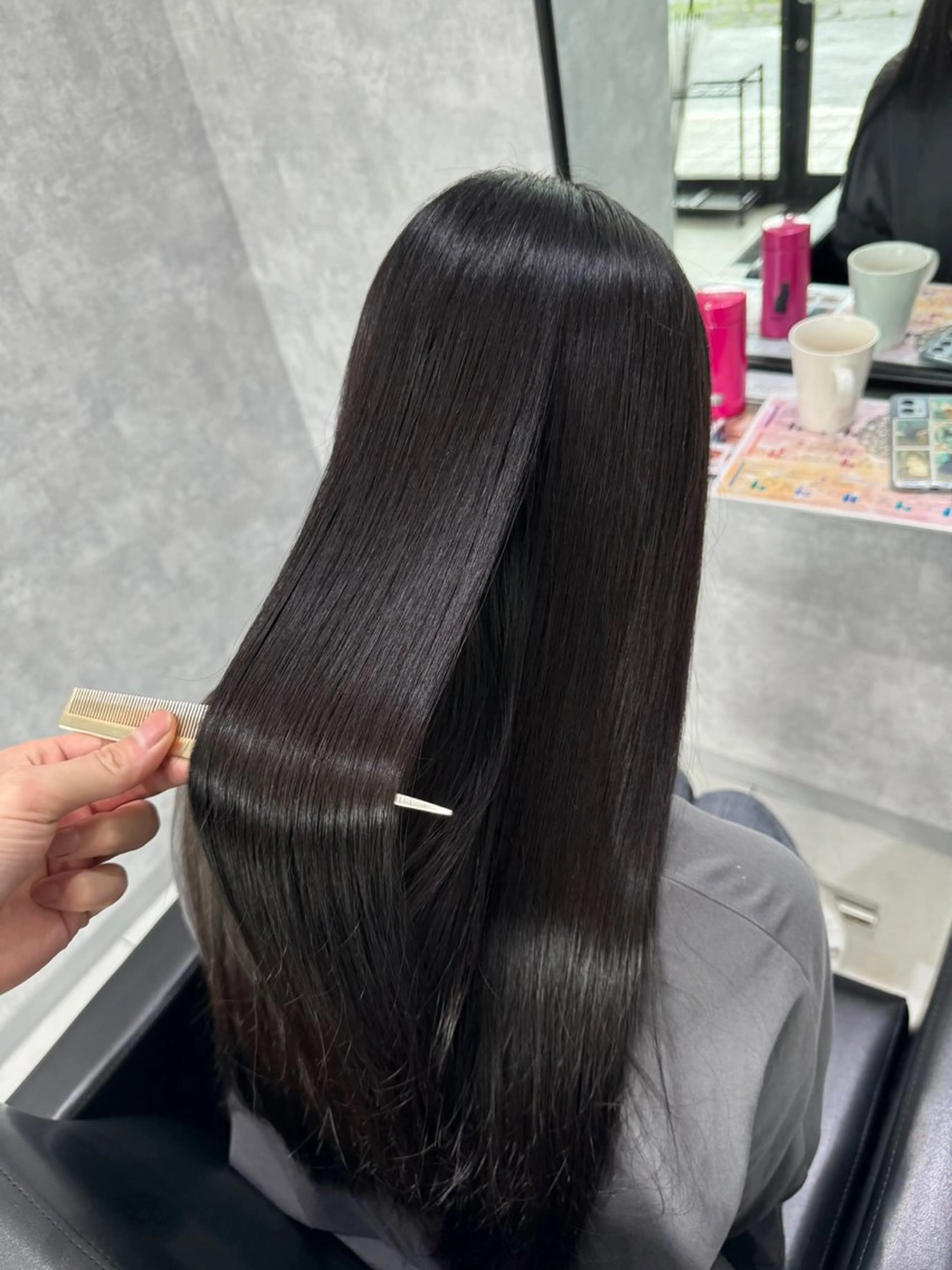 ロング 髪質改善 レイヤーカット 縮毛矯正 カット 縮毛矯正 トリートメント 中川/縮毛矯正/ 高羽 克明のヘアスタイル