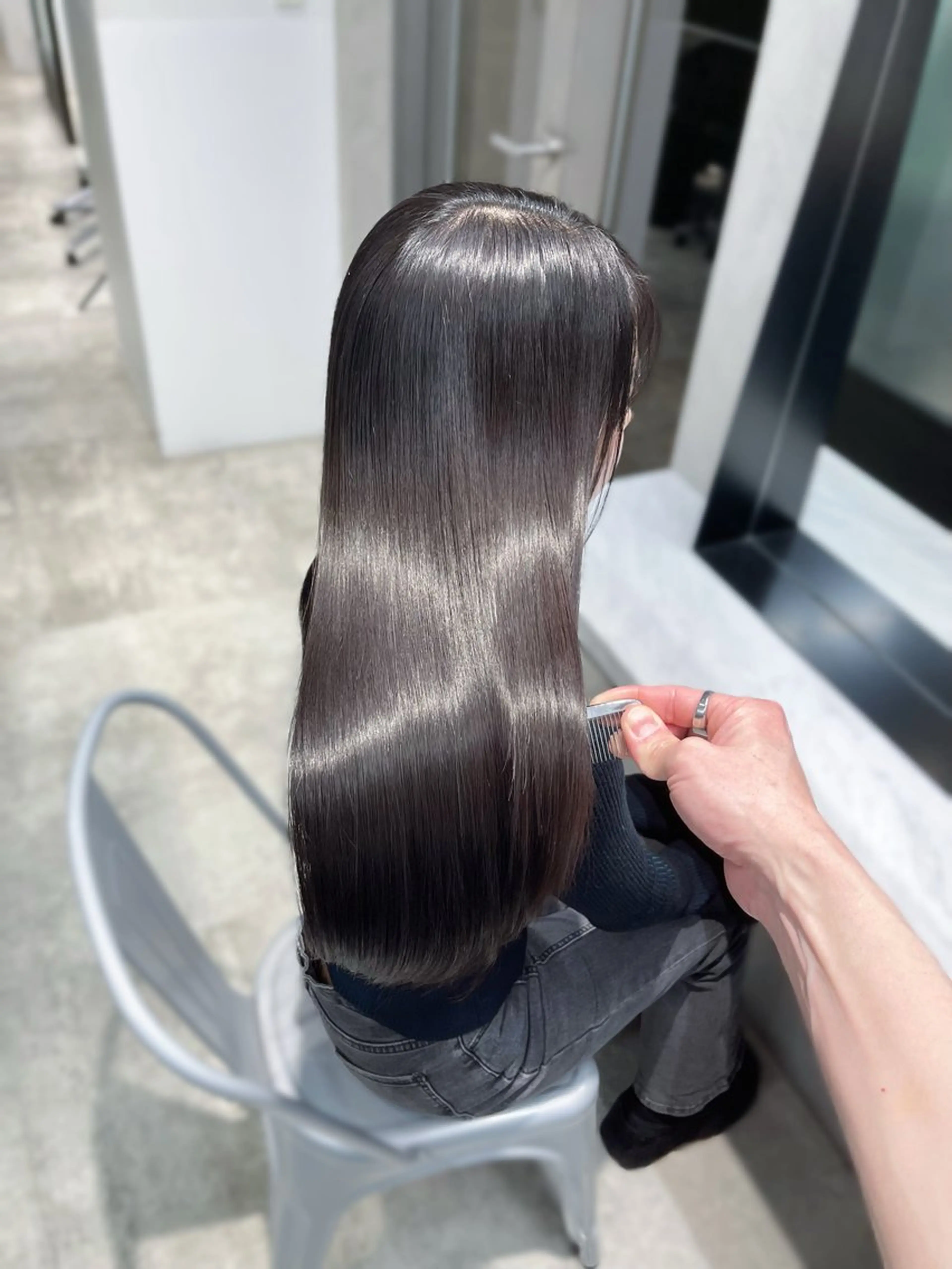 ロング 髪質改善 カット ヘアカラー 縮毛矯正 トリートメント ヘッドスパ ヘアセット 韓国レイヤーカット 髪質改善▫️水野有真のヘアスタイル