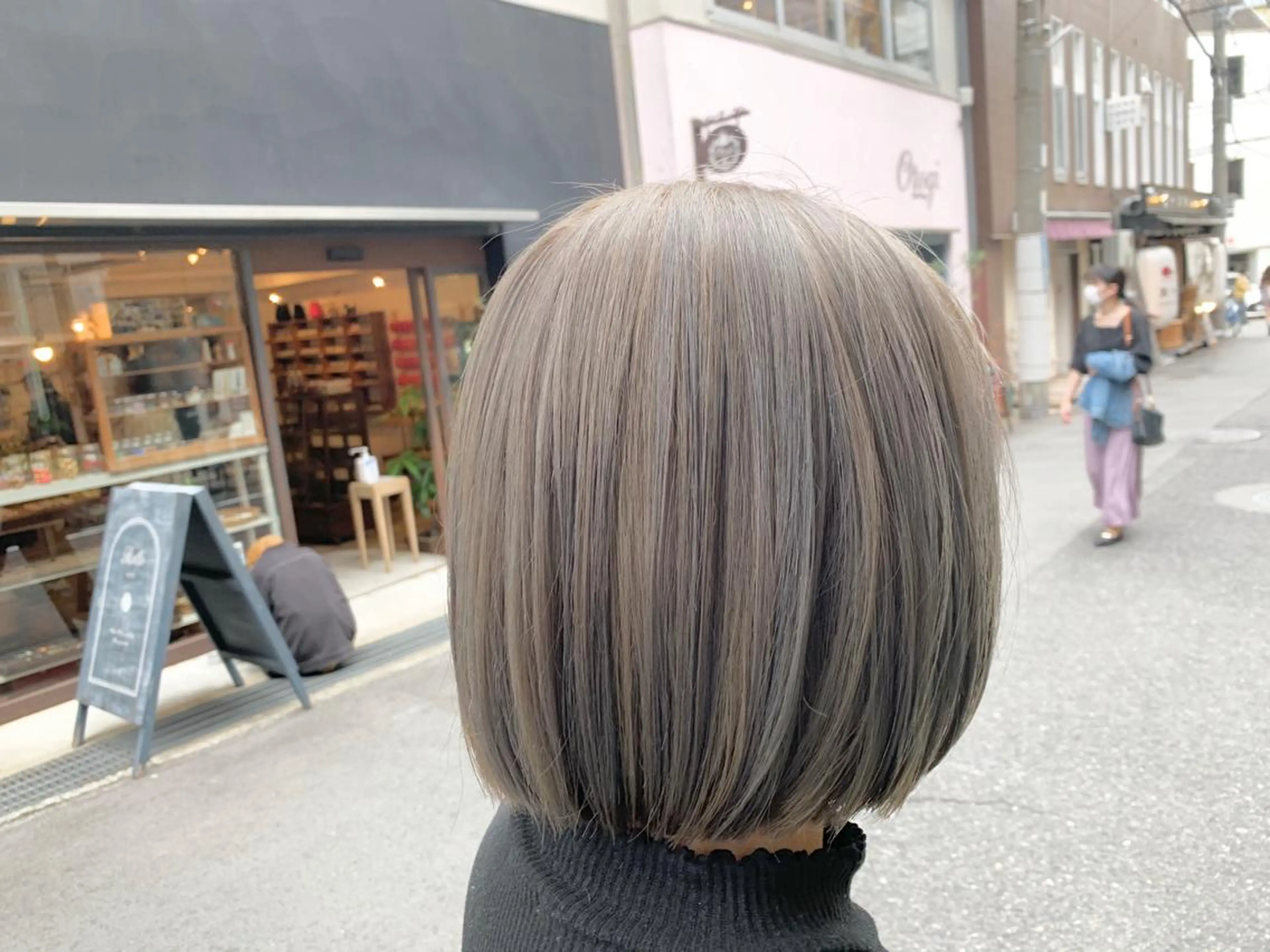 ショート カラー LEB所属・下河 宗太のヘアスタイル