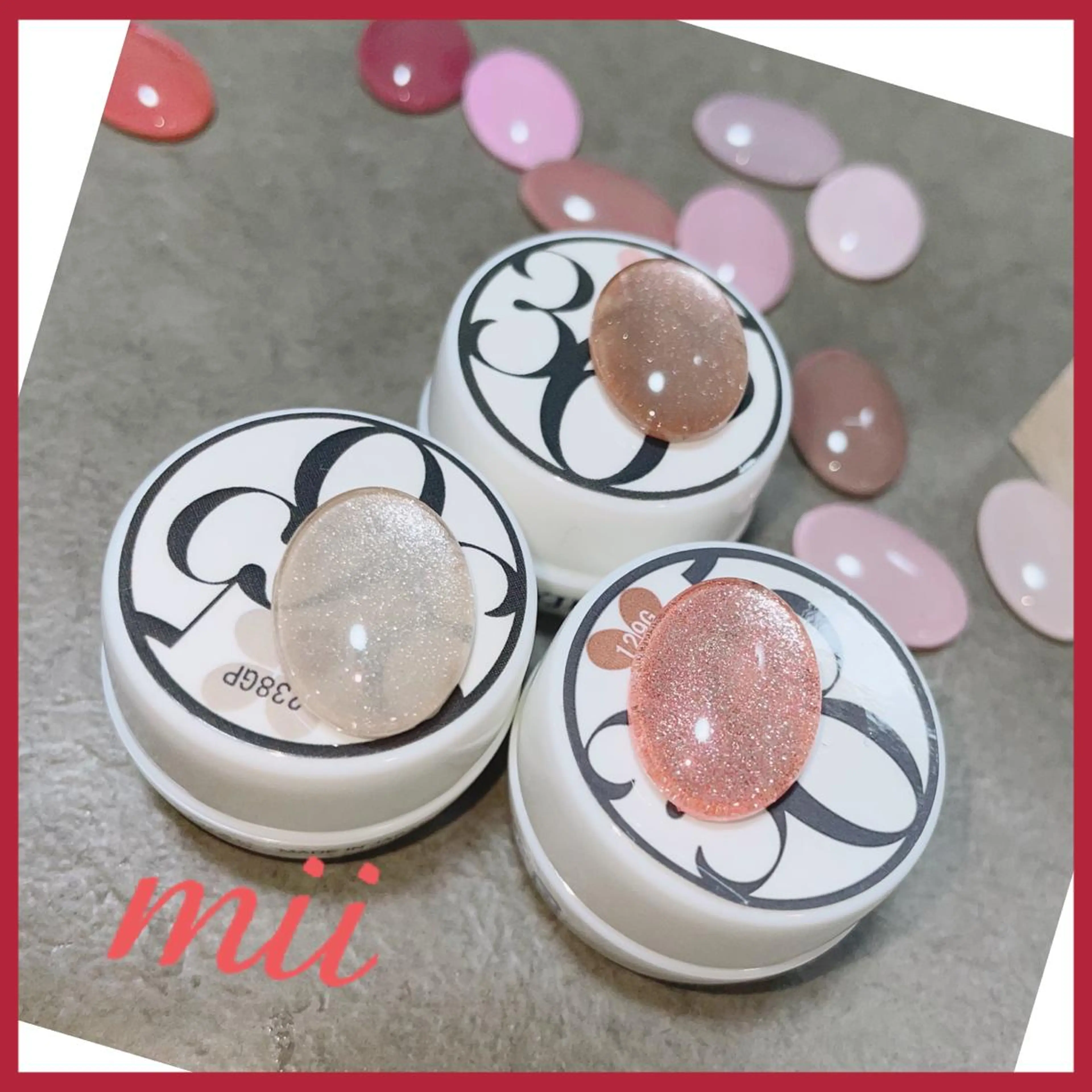ネイル ジェルネイル ラメ(グリッター) ワンカラーネイル ＆robe  mii 🌿のネイルデザイン