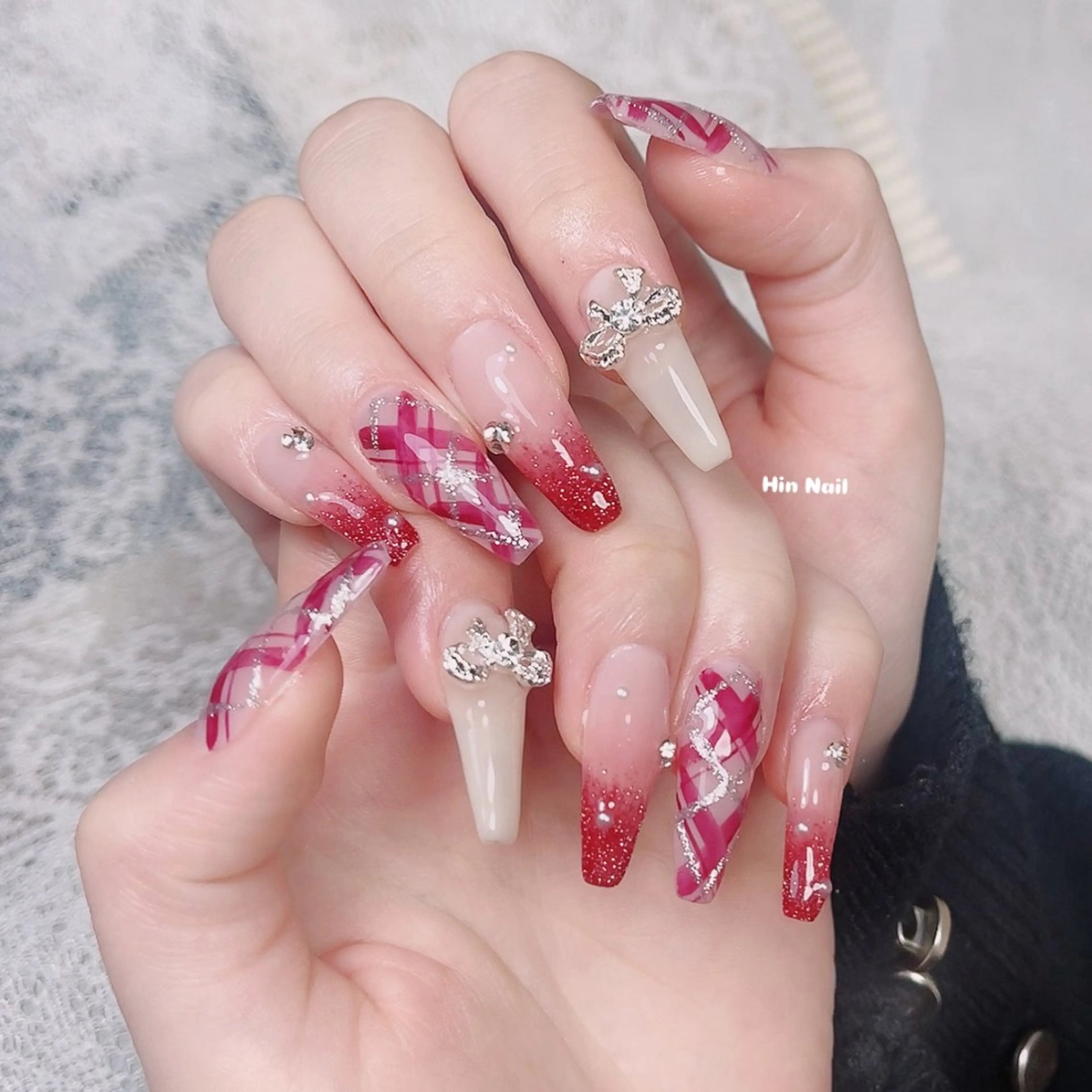 ネイル ハンドネイル HIN NAILのネイルデザイン