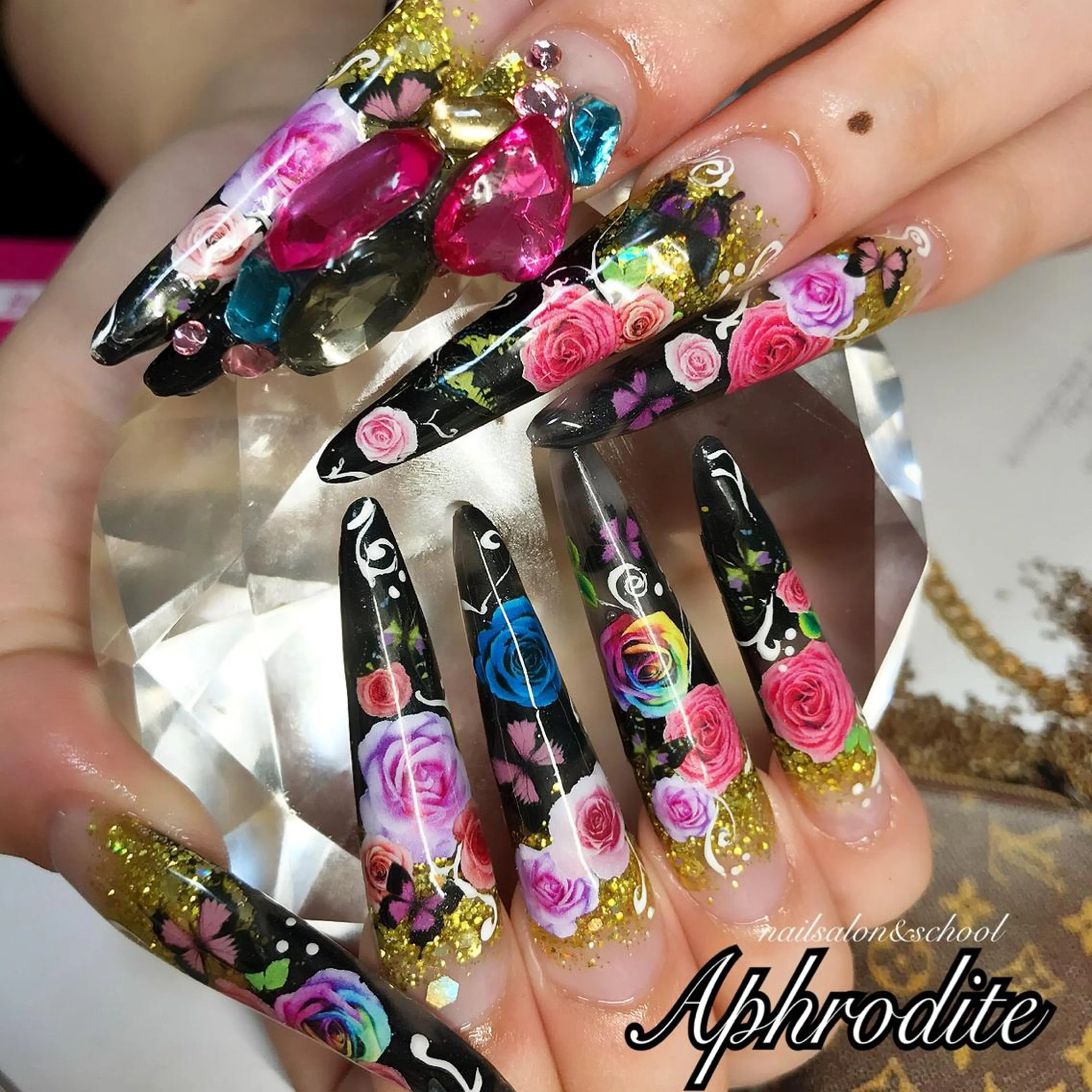 ネイル アートネイル APHRODITE Nagisaのネイルデザイン