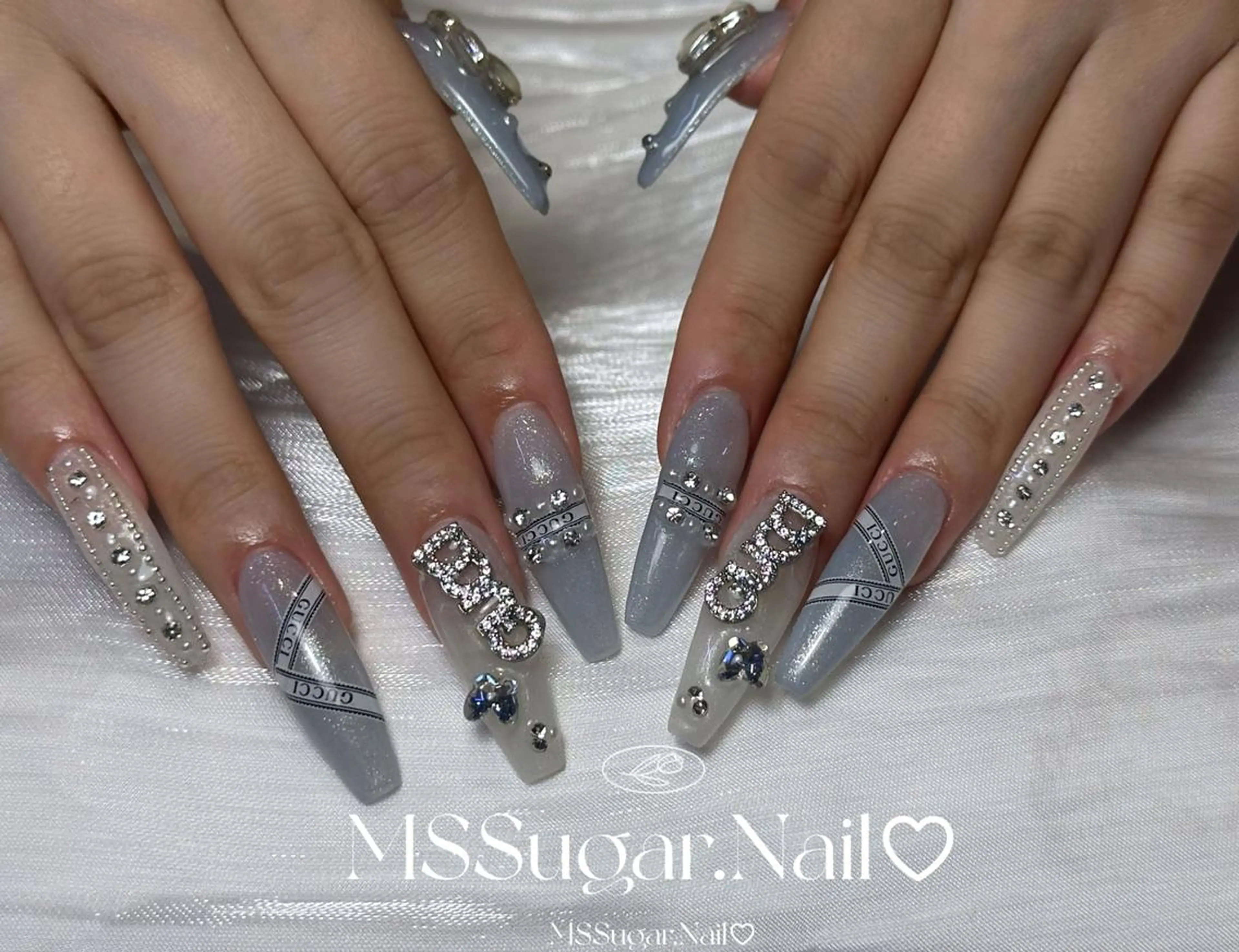 ネイル ハロウィン ロングネイル マグネットネイル スカルプネイル ネイルチップ ハンドネイル Mss ミサキのネイルデザイン