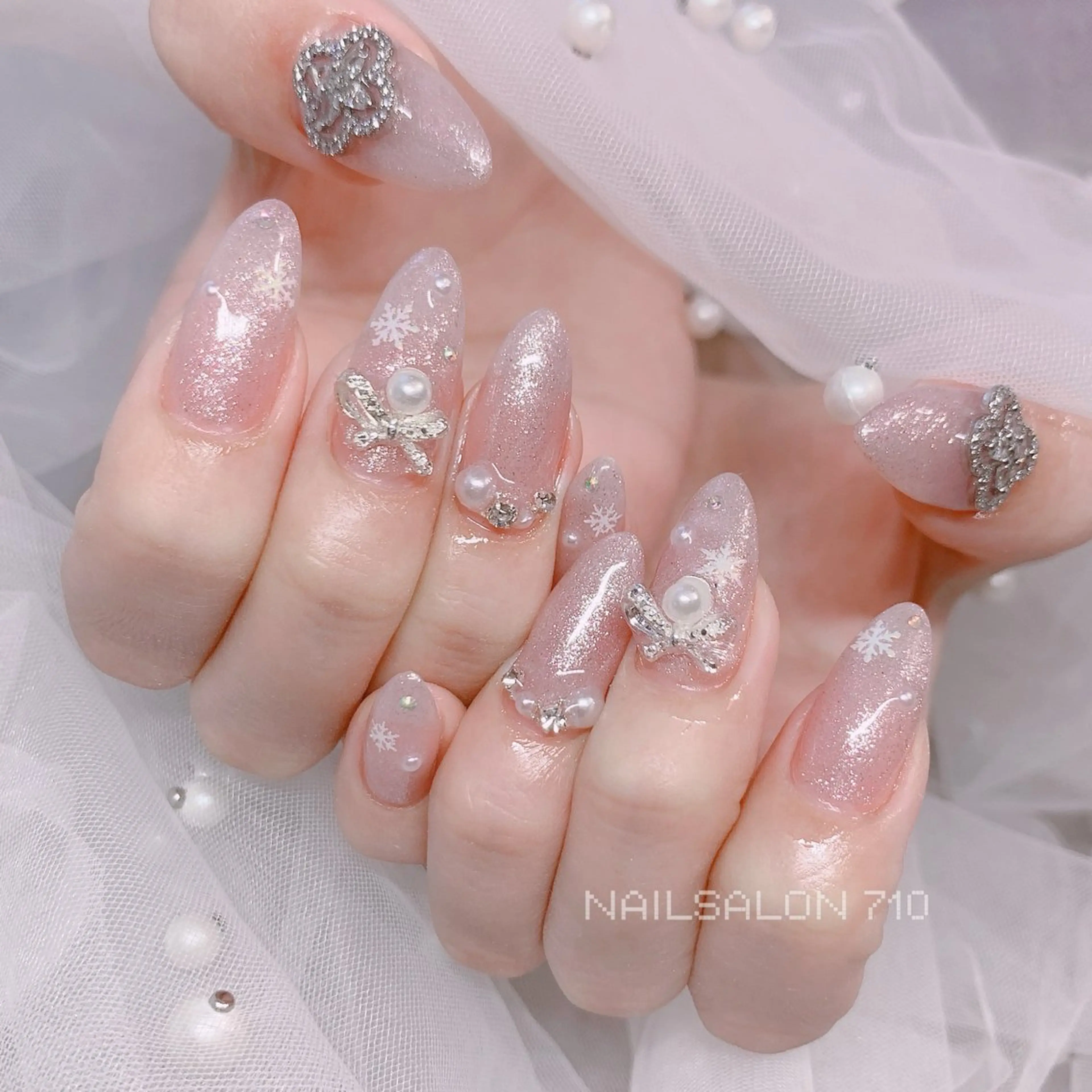 ネイル ハンドネイル フットネイル ナナイチゼロ I.Naoのネイルデザイン