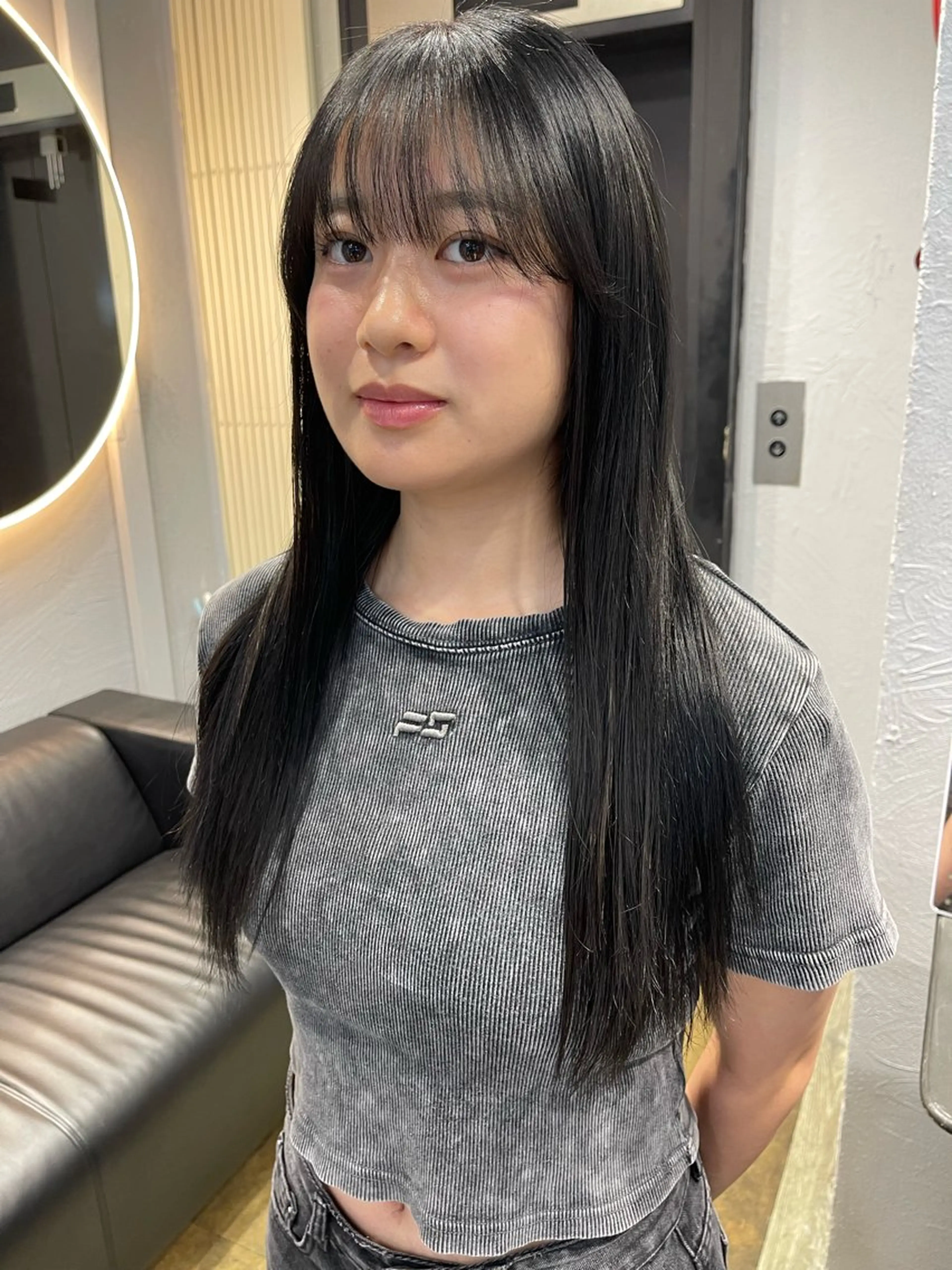 ロング カラー ブリーチ ケアブリーチ デザインカラー ダブルカラー イヤリングカラー ヘアカラー トリートメント 宮崎　達也 ブリーチ／レイヤーのヘアスタイル