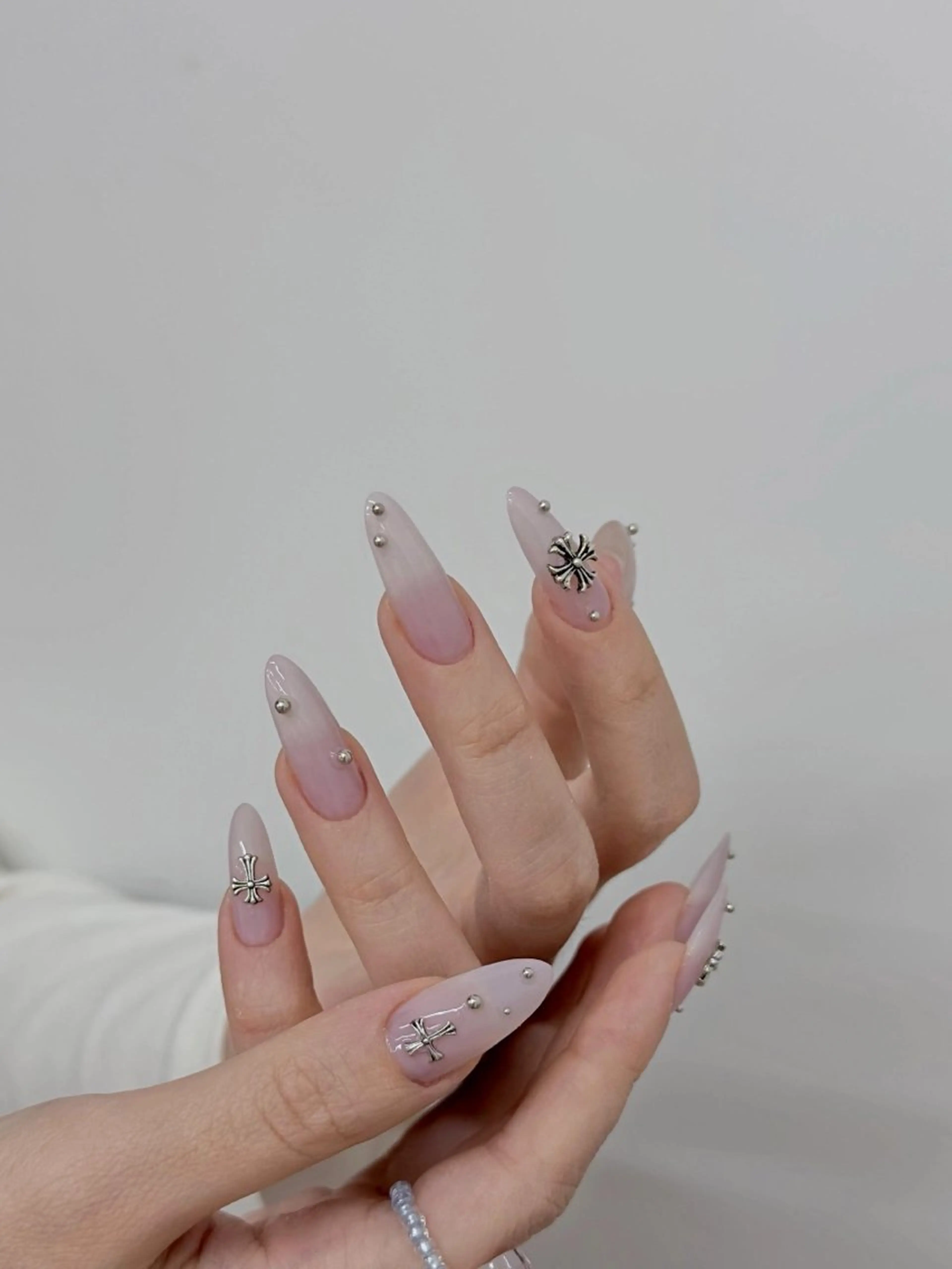【持ちデザイン】10本出しスカルプオフ付きの写真
