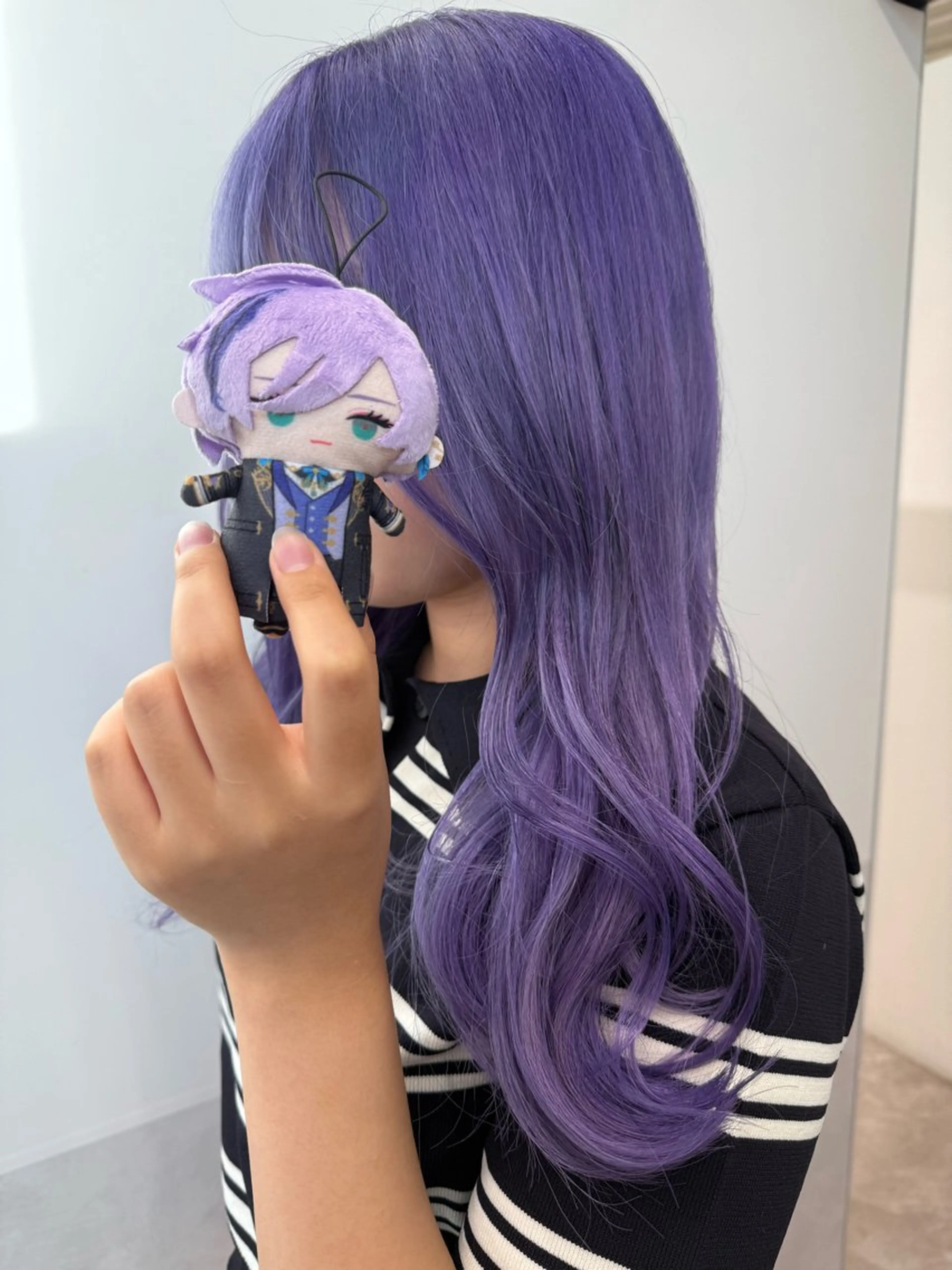 ロング カラー ブリーチ ケアブリーチ ラベンダーカラー パープルカラー ヘアカラー トリートメント インナーカラー/推し ウルフ/アニメカラーのヘアスタイル